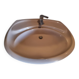 Vintage pedestal sink