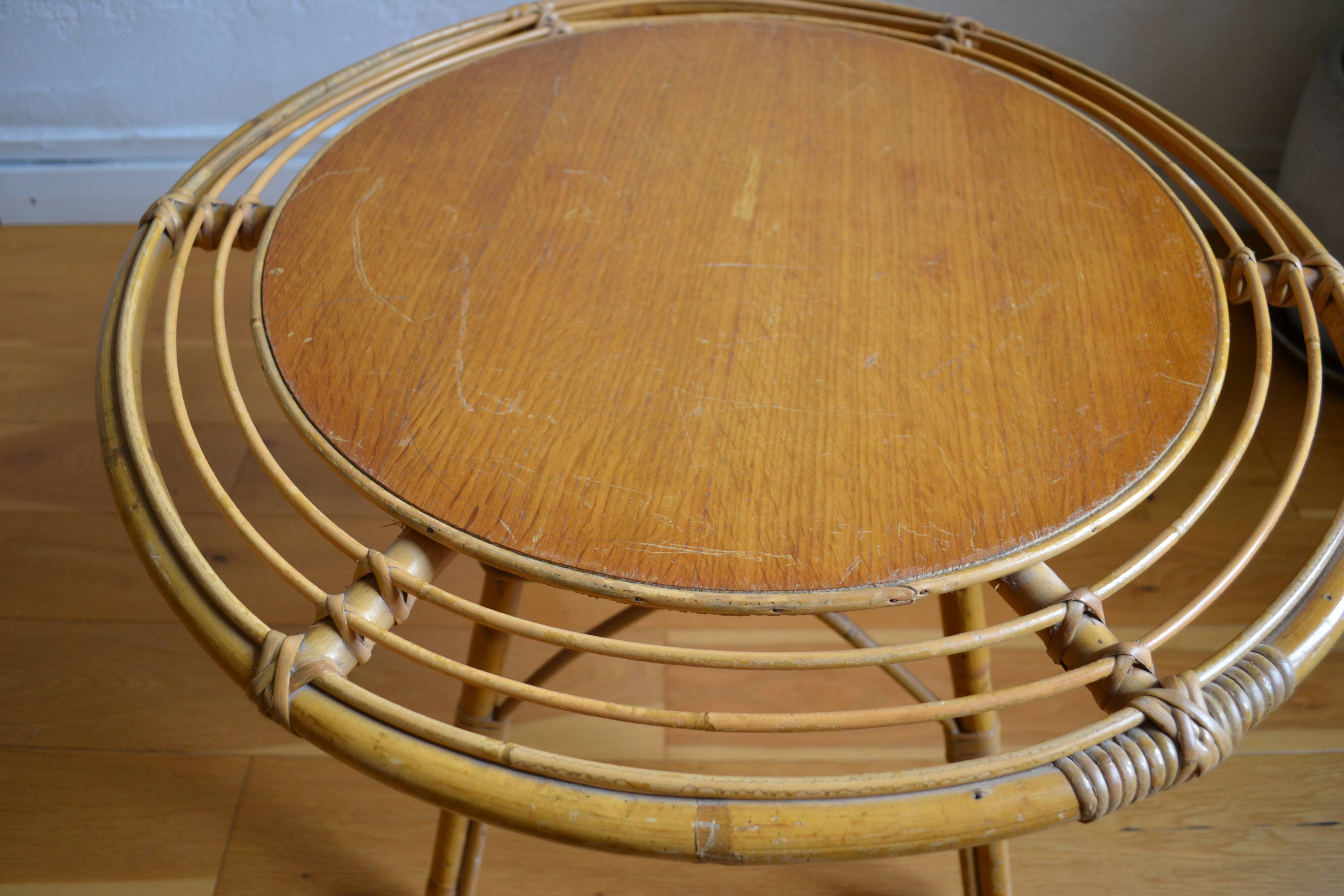 Vintage round rattan coffee table