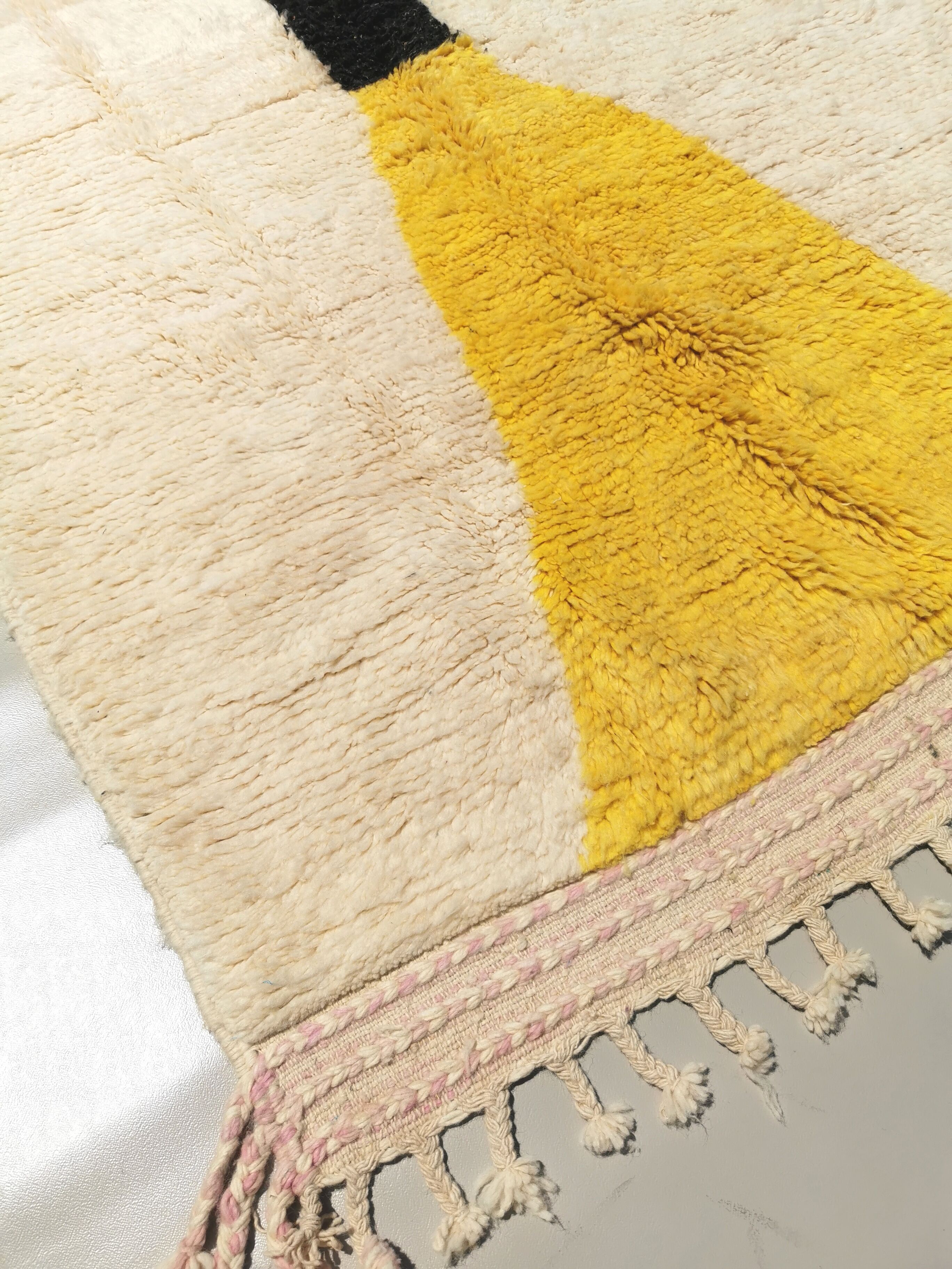 Berber carpet beni ouarain