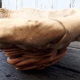 Wicker banneton and linen canvas