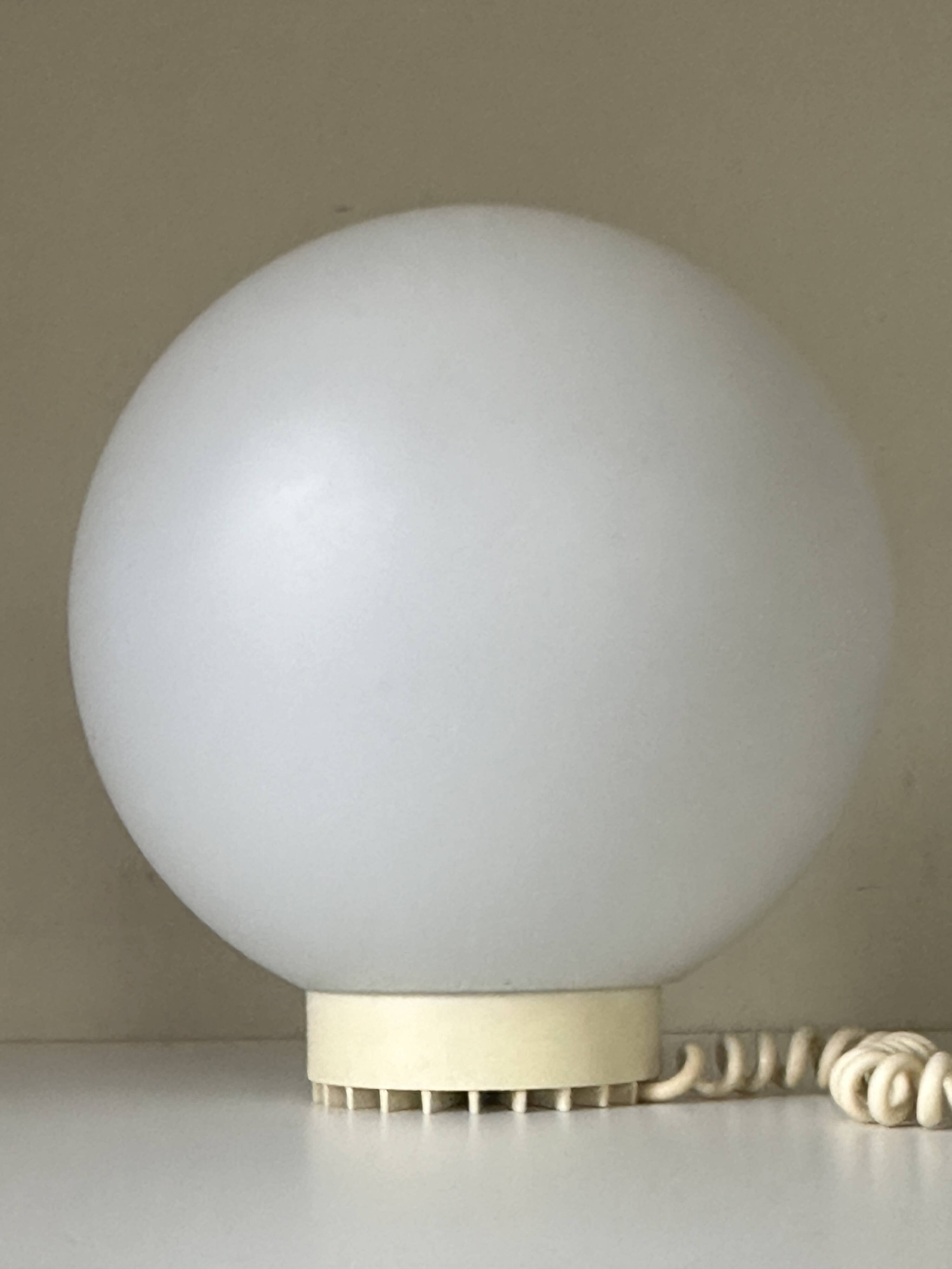 Vintage ball lamp design from the 70s