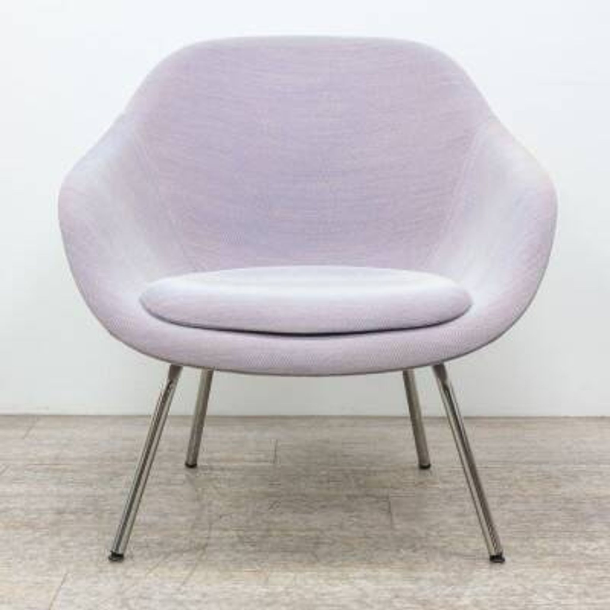 Fauteuil HAY AAL 82 en tissu mauve piètement chromé
