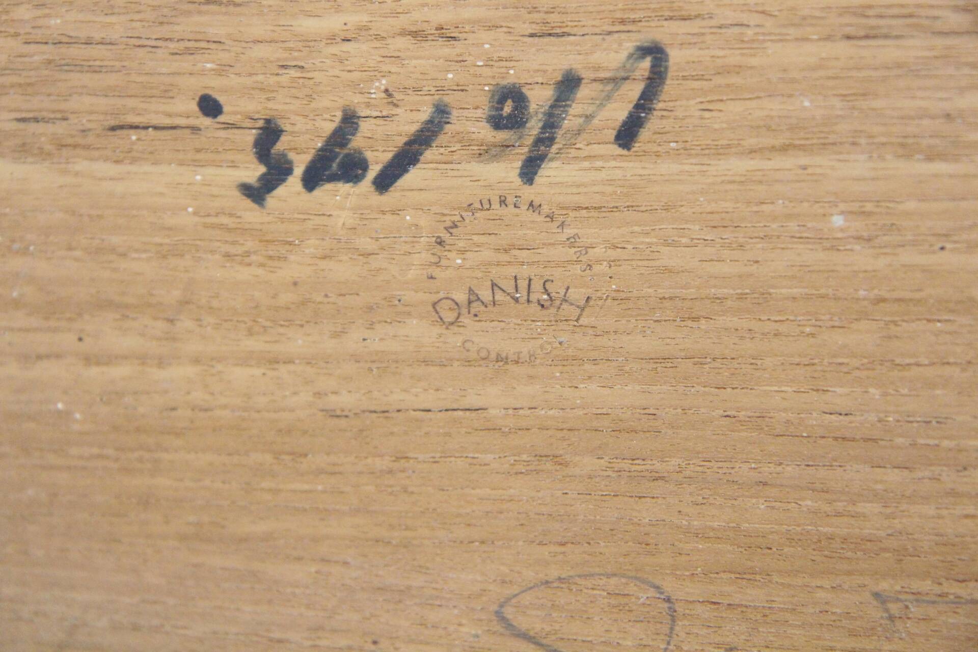 Scandinavian oak coffee table, Kurt Østervig, Jason Møbler, Denmark 1960