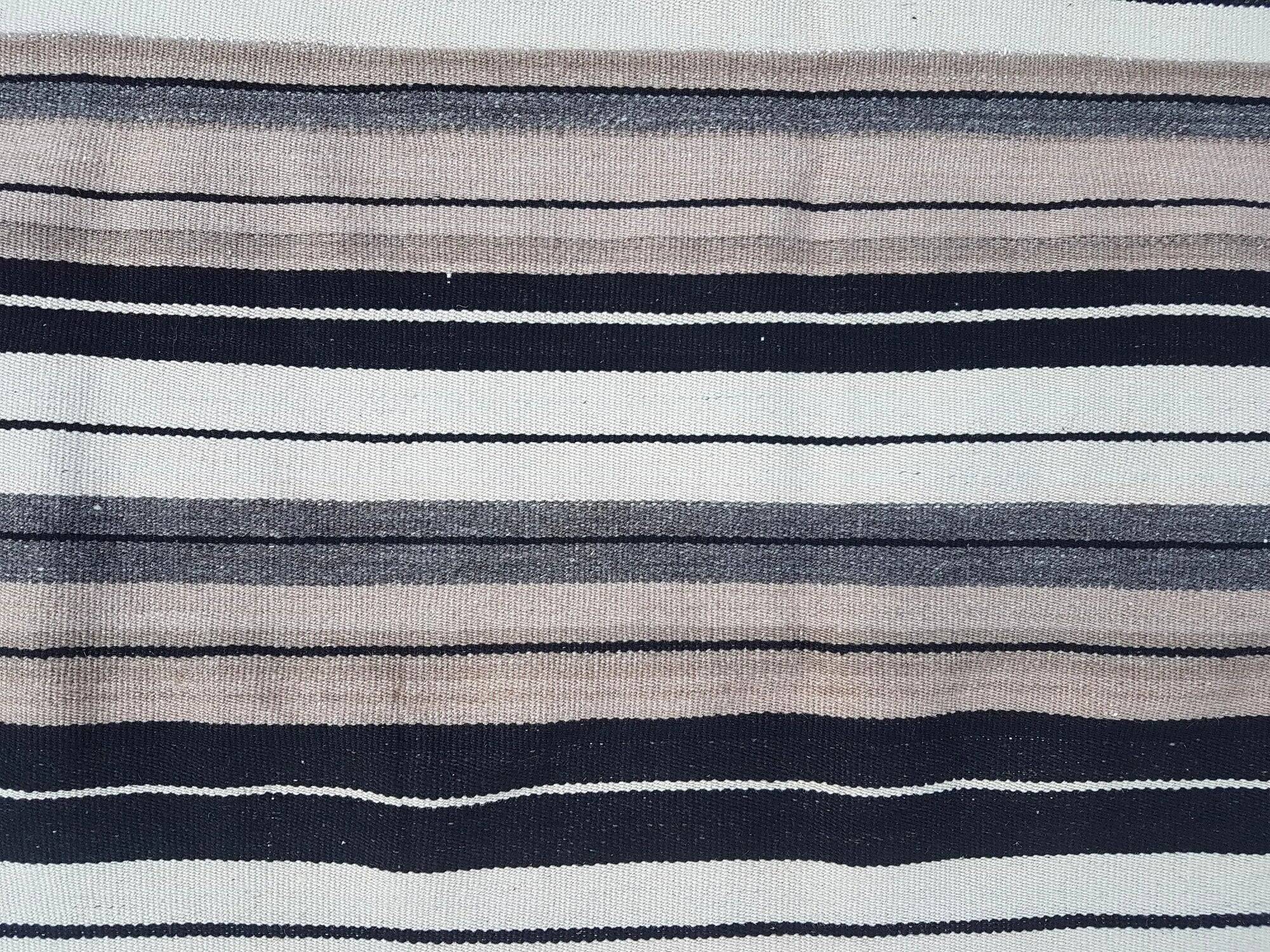 Kilim turc vintage tissé main 146x281 cm