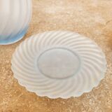Carafe et gobelet en verre dépoli