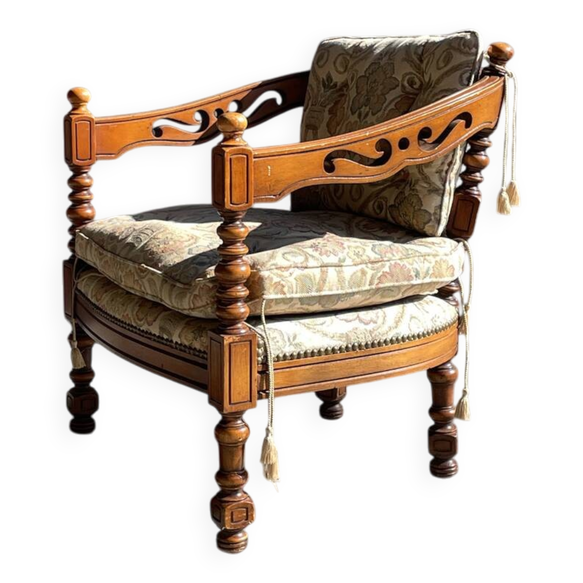 Giorgetti / classic armchair in art deco style / italy 1975s