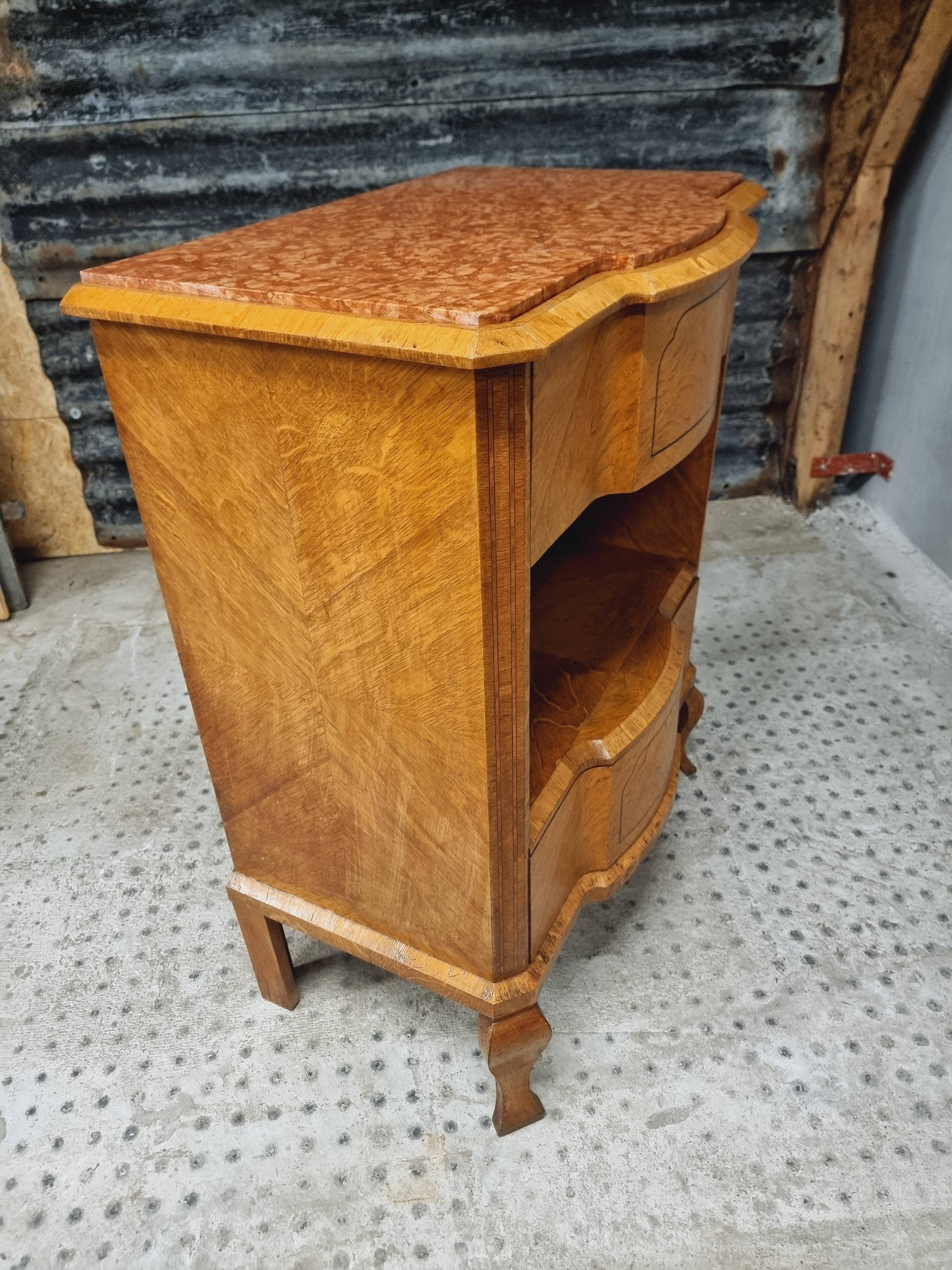 Commode Art Déco ancienne 86 x 110 cm
