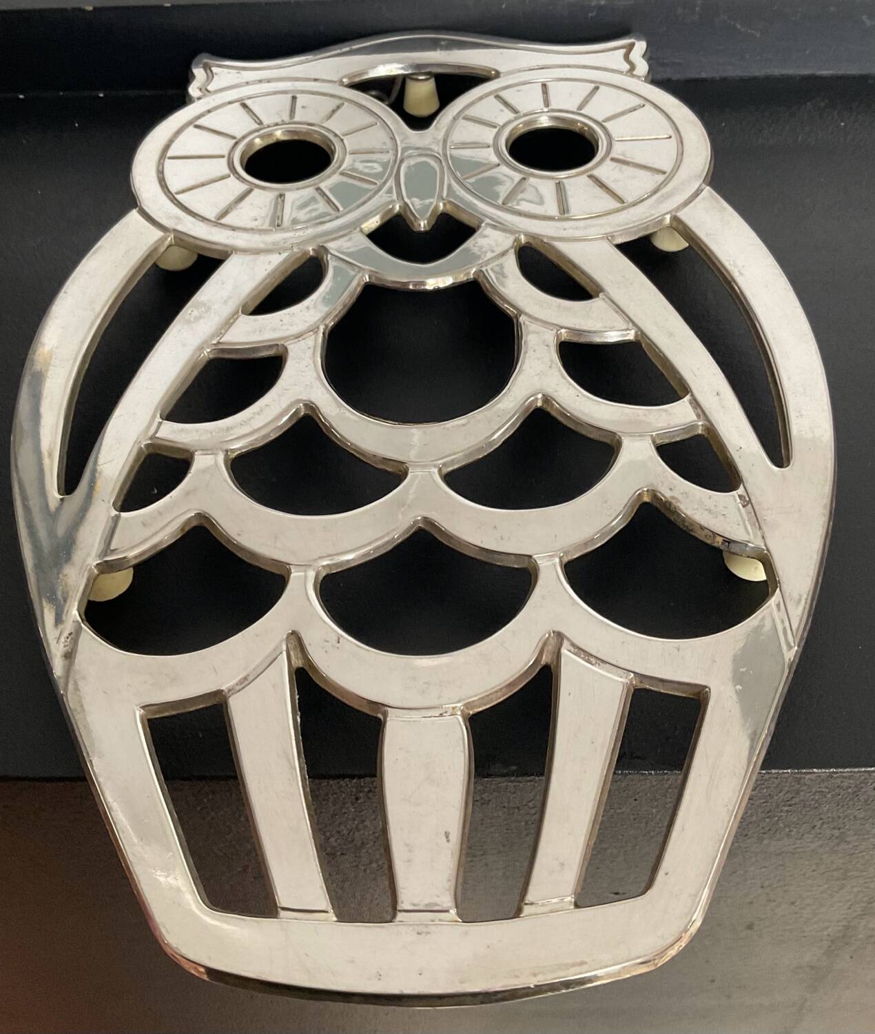 Italy owl trivet in silver metal