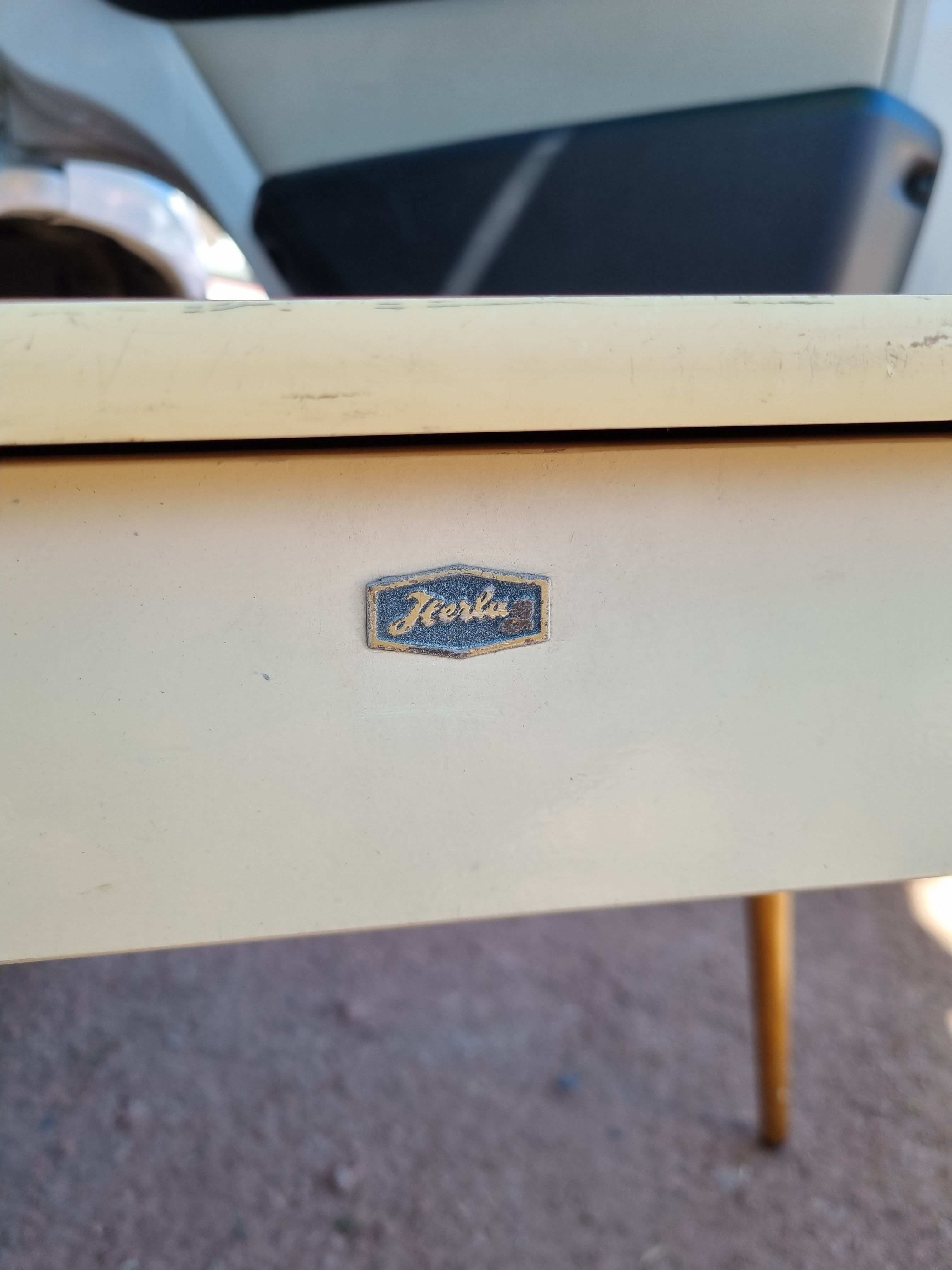 50s child office