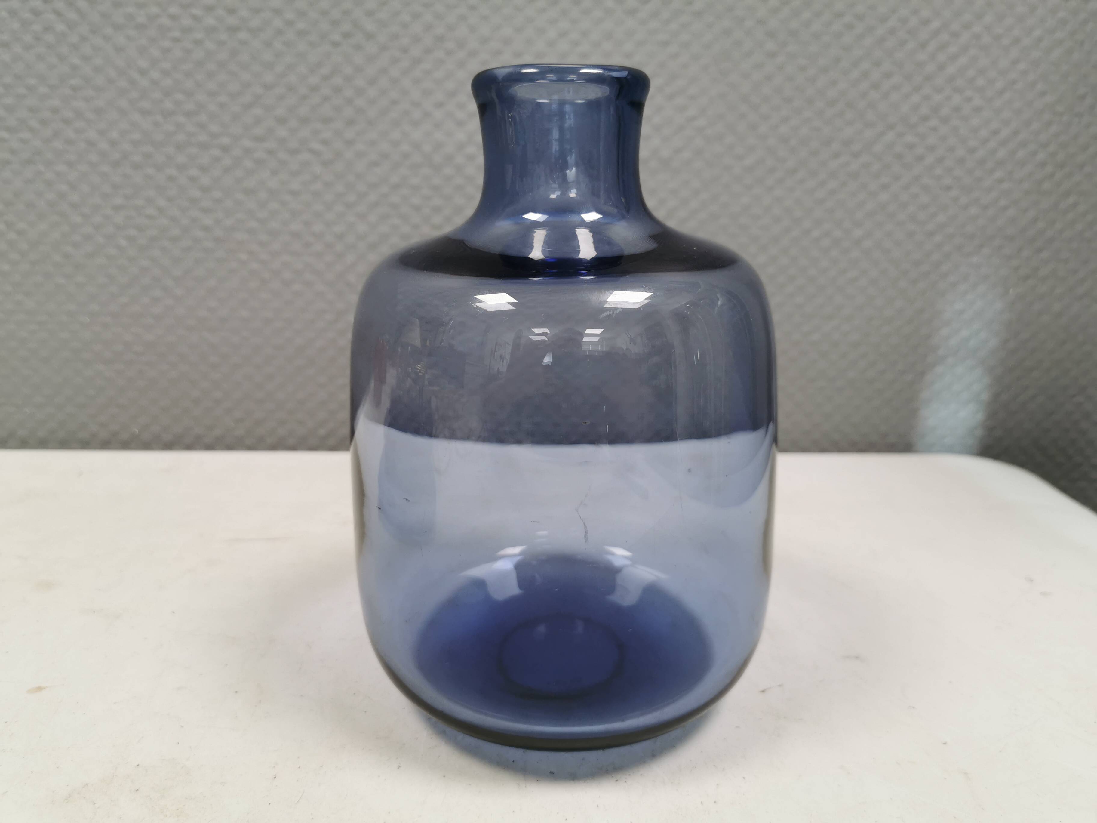Magnifique et rare vase Safir de Per Lütken pour Holmegaard Danemark 1962.