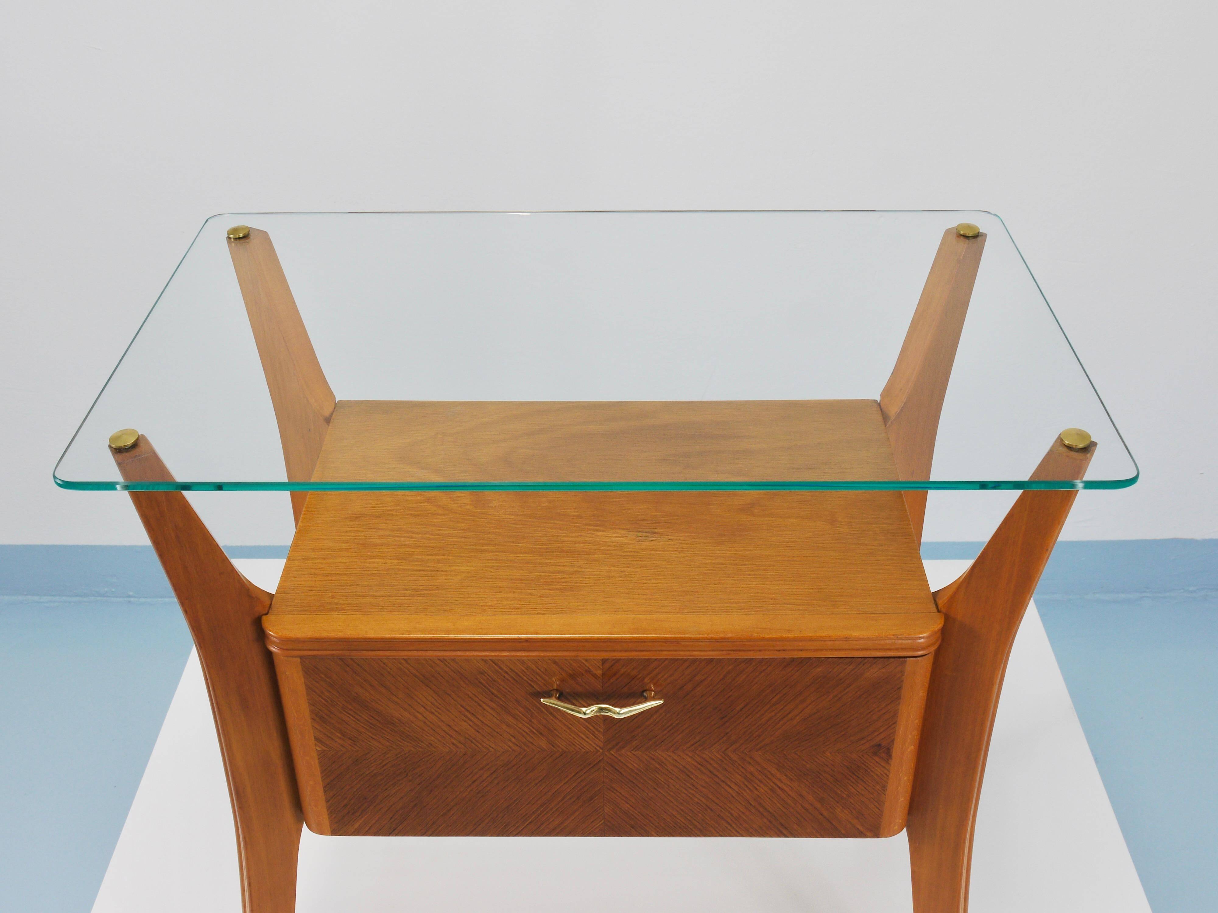 Gio Ponti bedside table in maple and walnut, La Permanente Mobili Cantù, 1940s