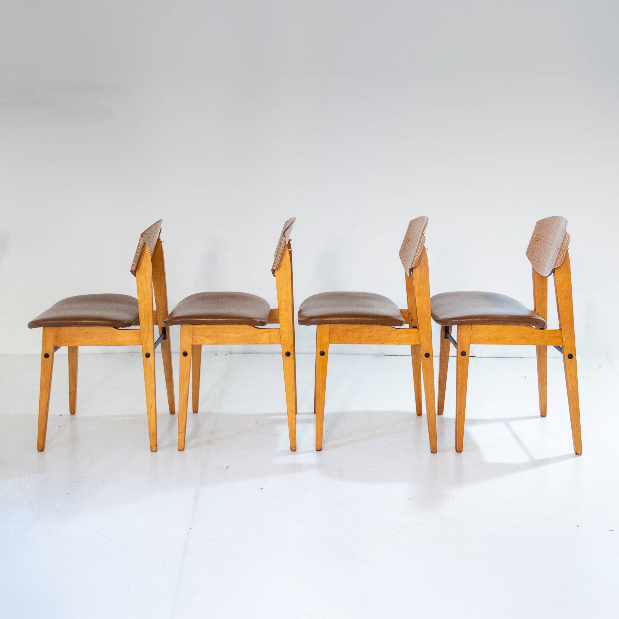 Mid- Century Modern Dining Chairs in Scandinavian Style