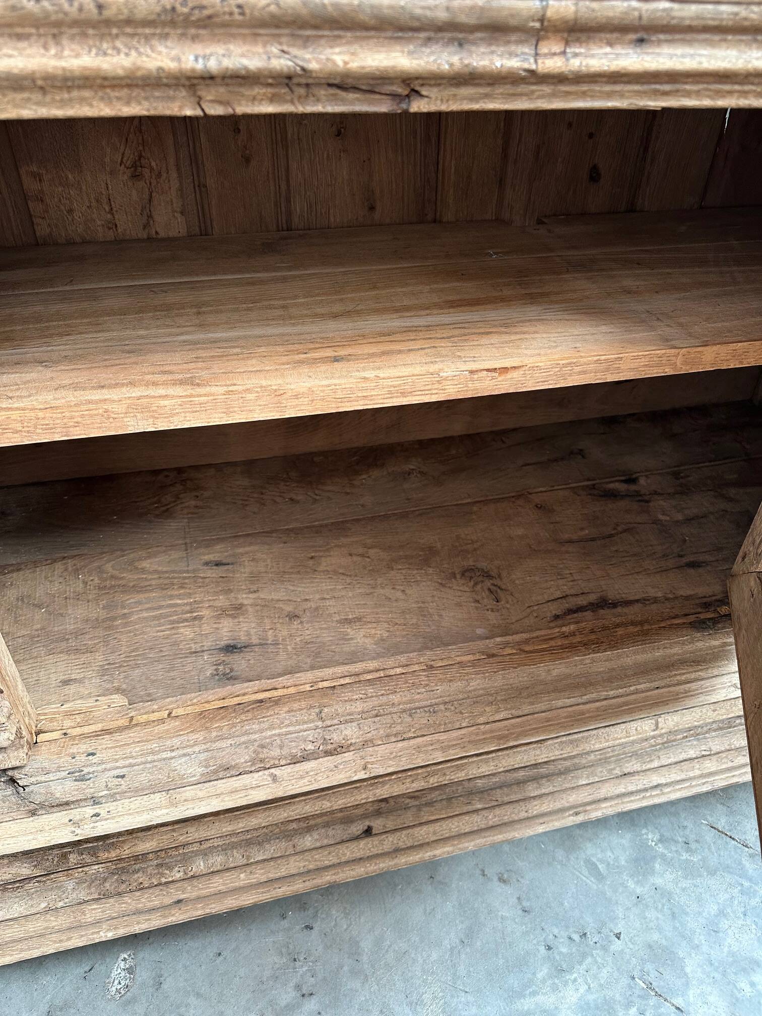 18th century solid oak chest of drawers