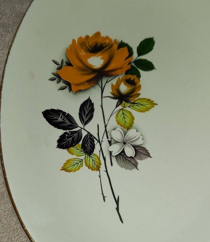 set of 2 Digoin and Sarreguemines serving dishes from the 1940s-60s with floral decoration and border