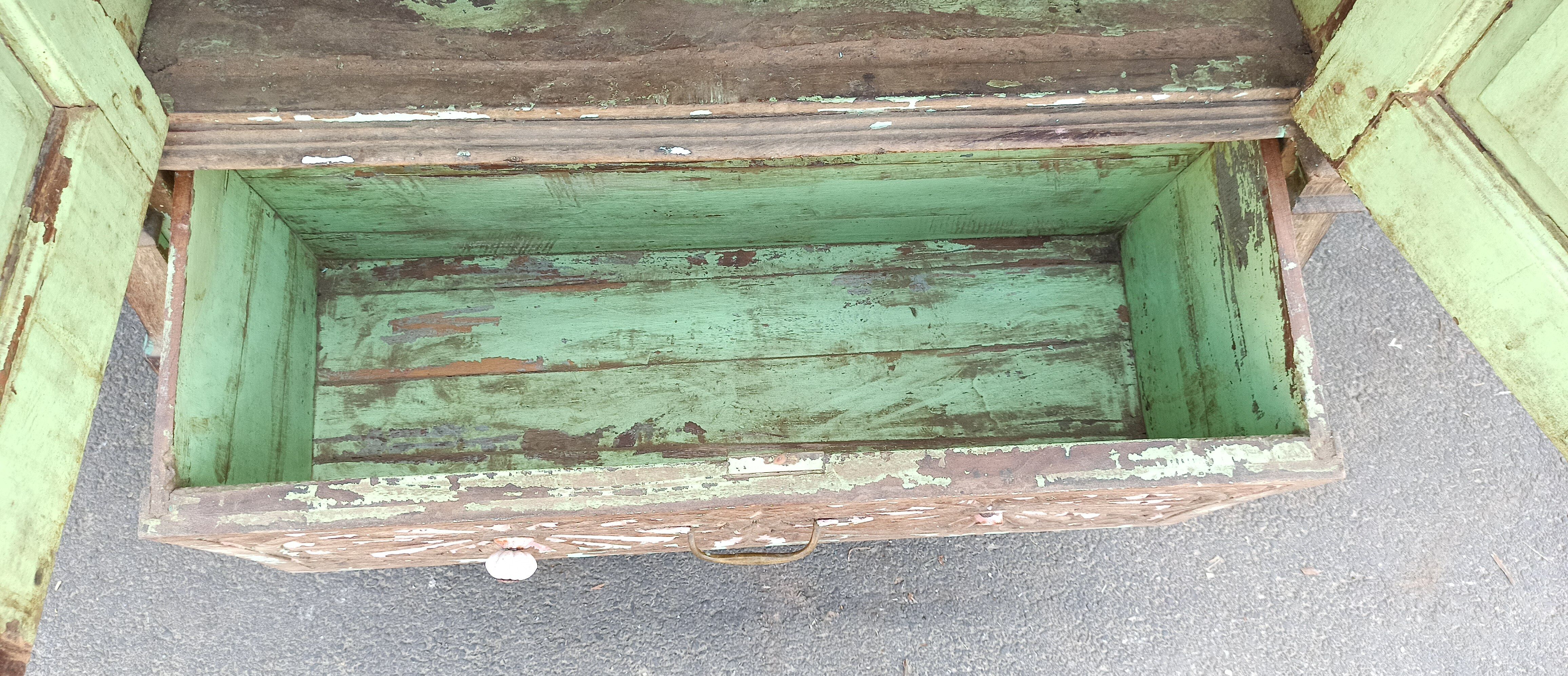 Old wooden cabinet - 2 doors and 1 drawer