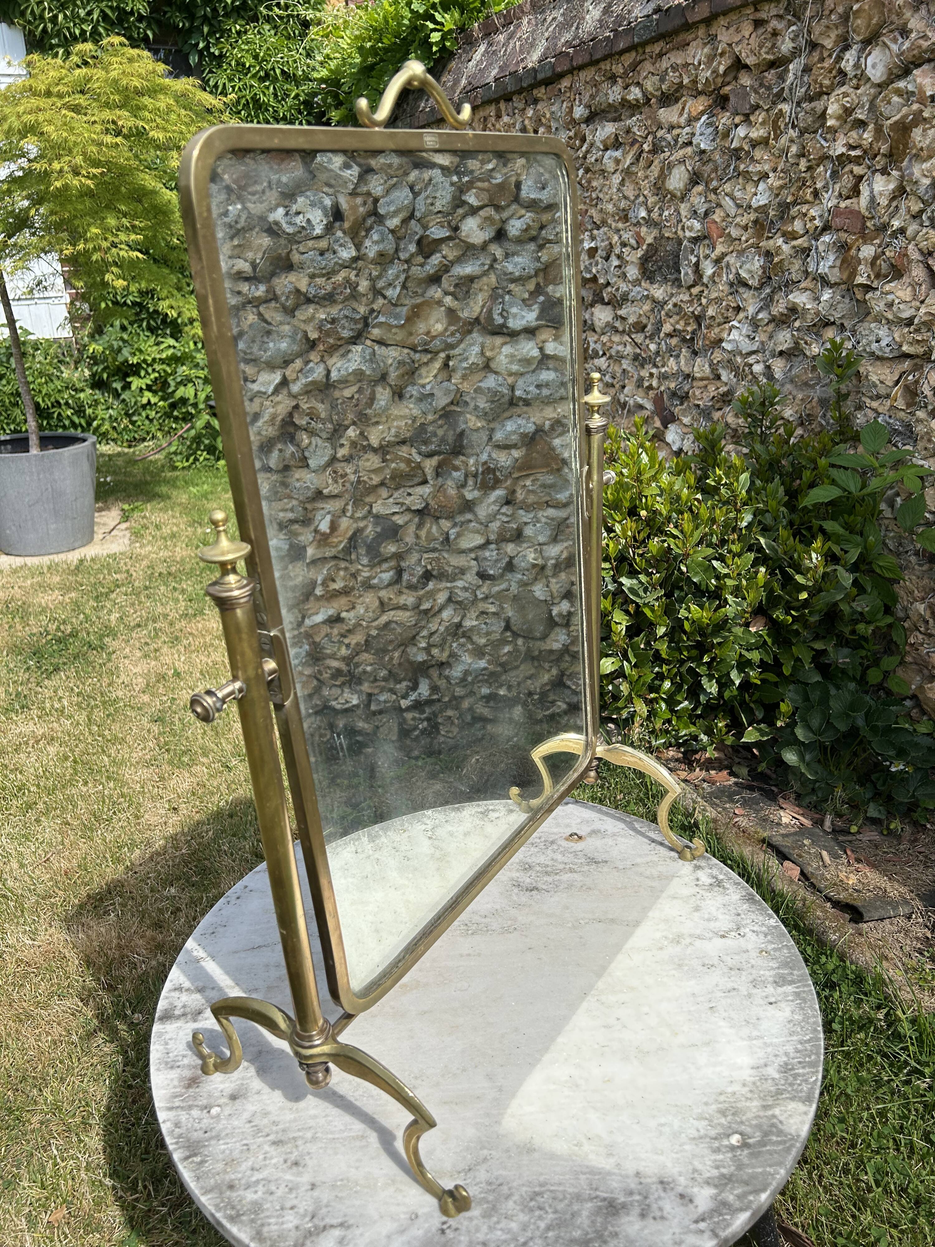 Miroir de bottier en laiton 1900