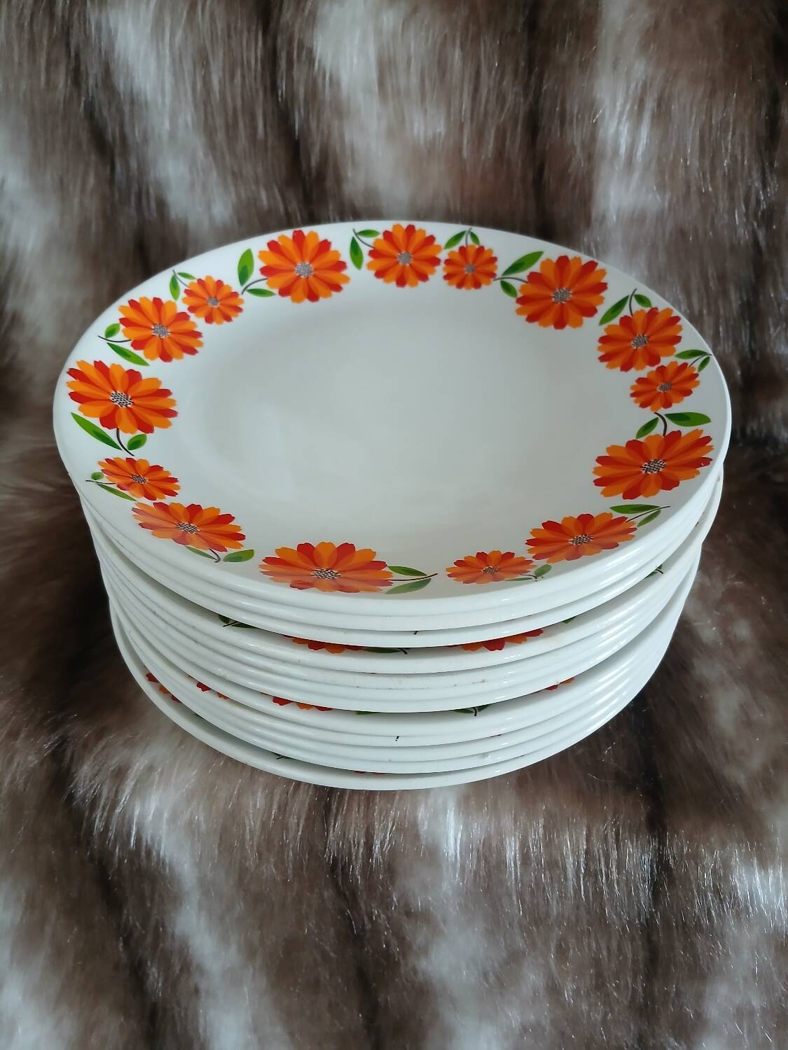 12 vintage dessert plates Moulin des Loups