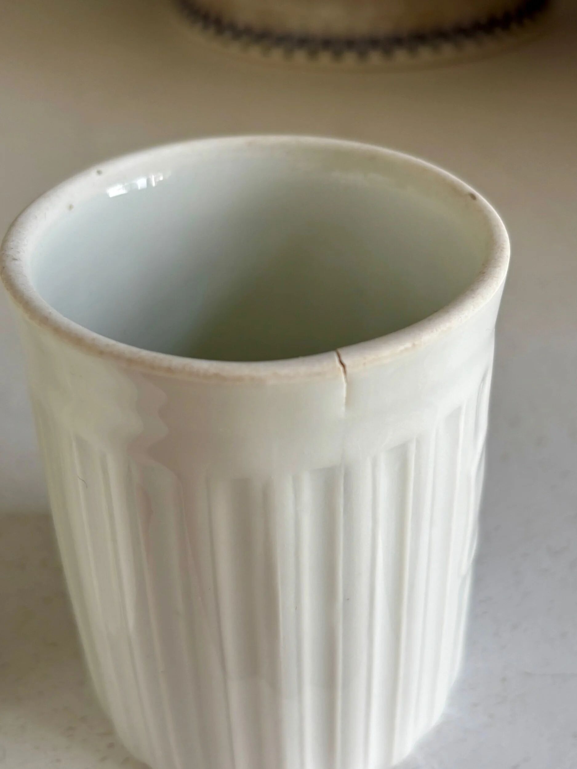 3 white porcelain aluminate pots from Limoges