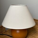 Wooden ball foot lamp