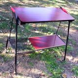 Serving table