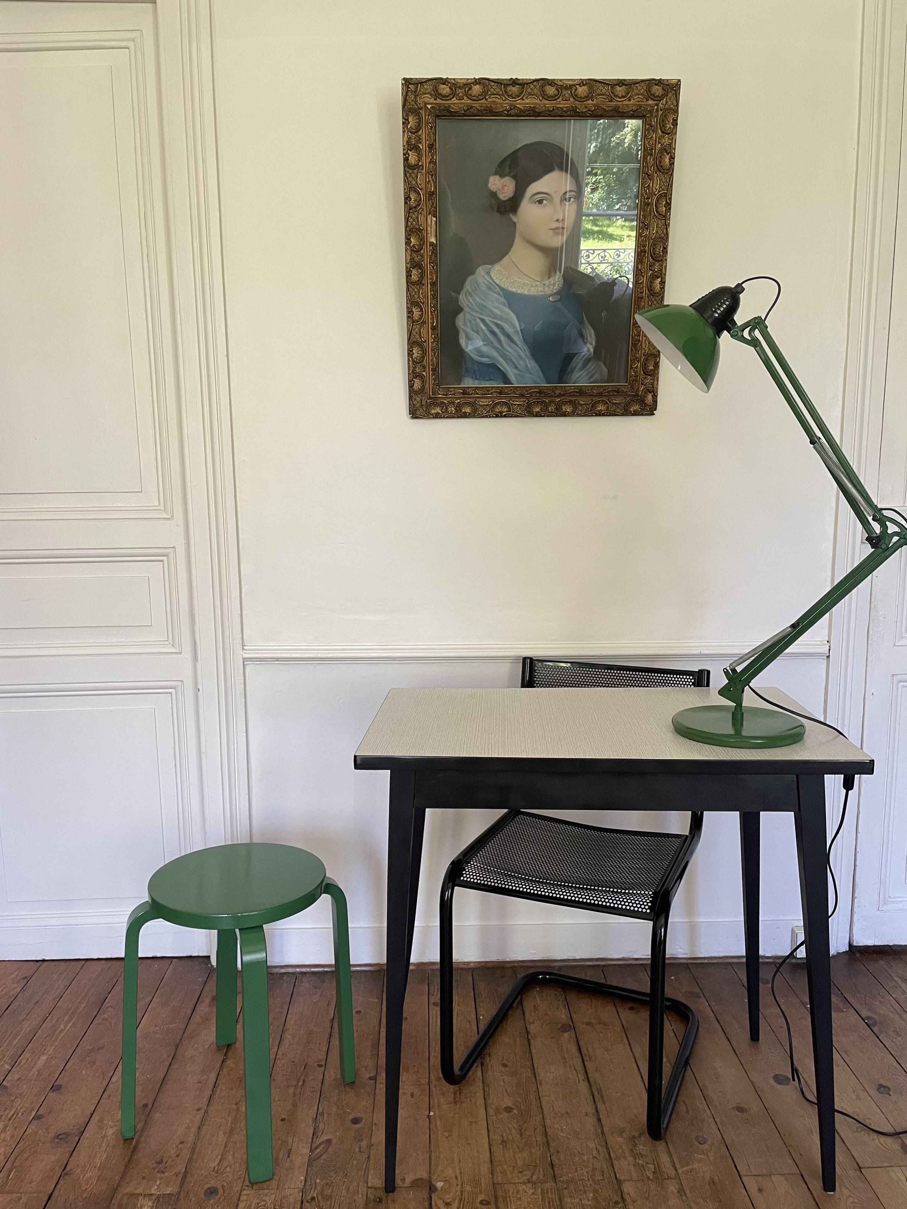 Tabouret Style Alvar Aalto vert