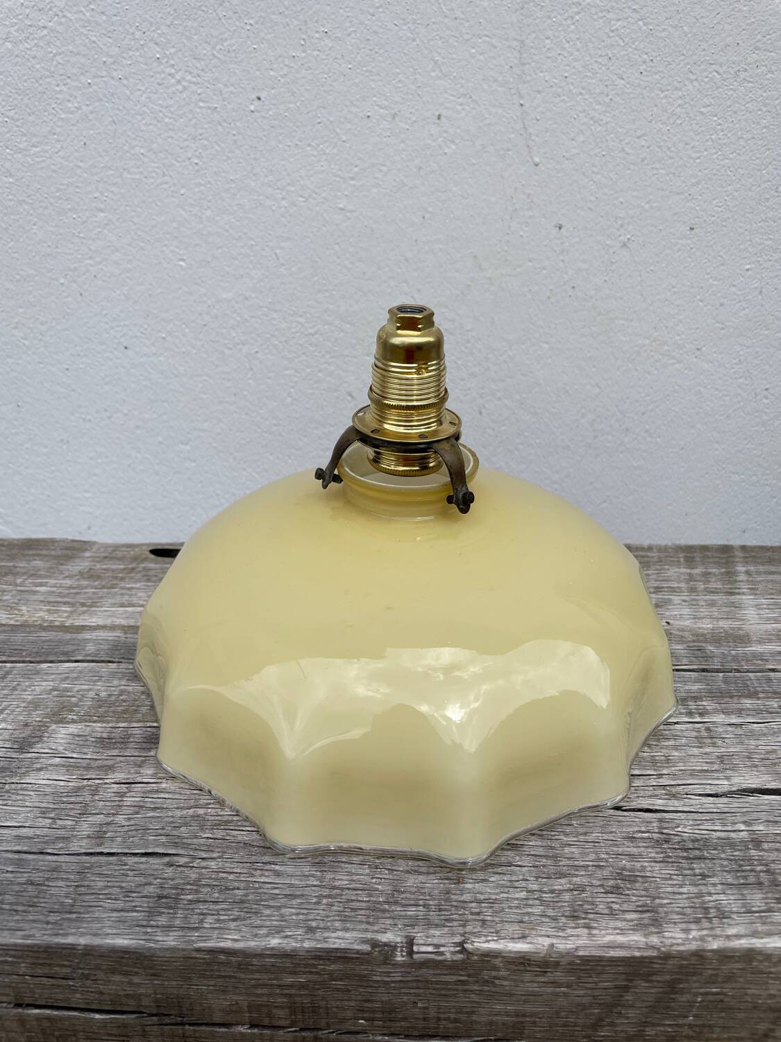 White and beige glass pendant light