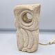 Lampe sculpturale en calcaire en forme de hibou par Albert Tormos, France