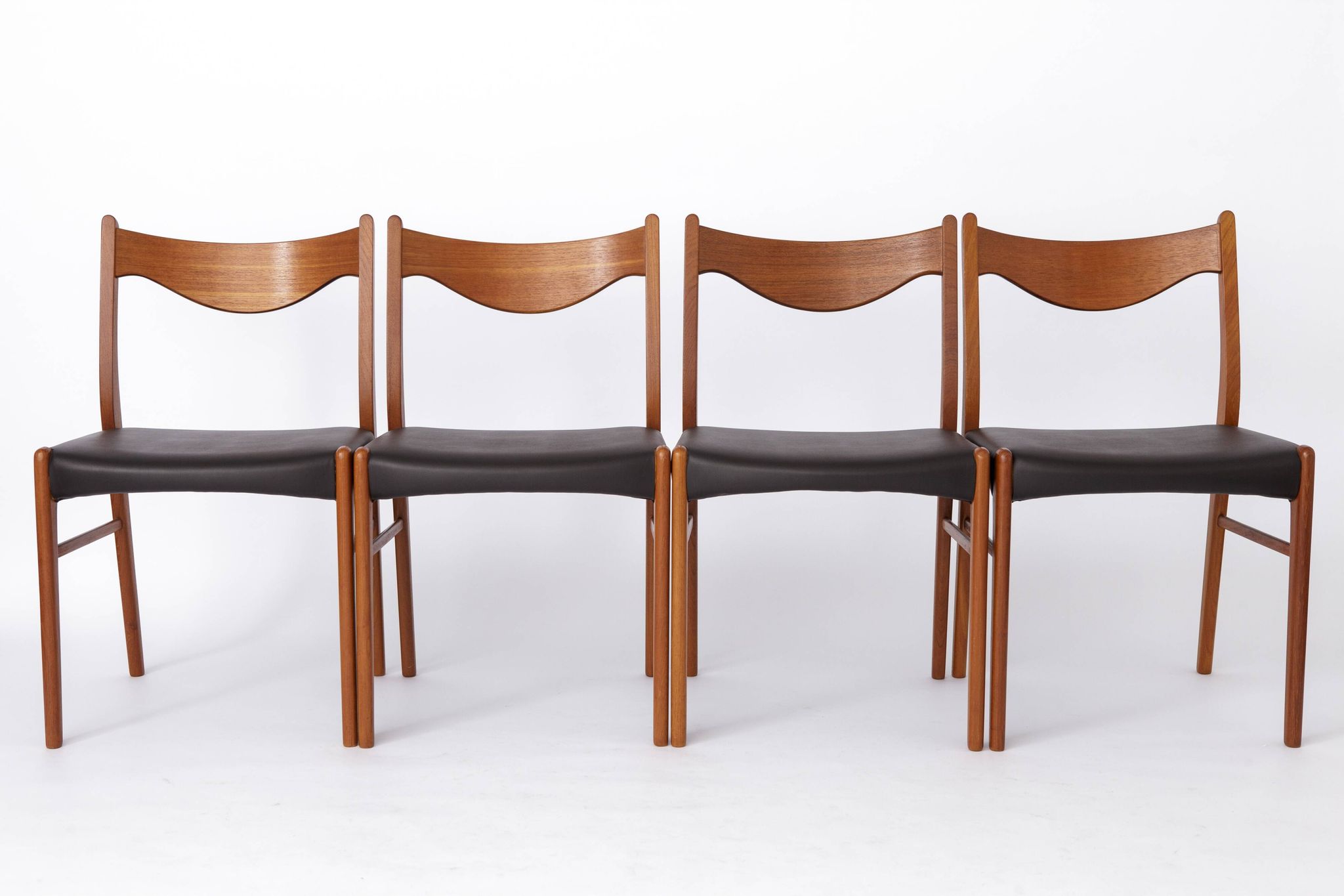 4 Arne Wahl Iversen Mid century teak dining chairs Glyngøre stolefabrik, model GS61