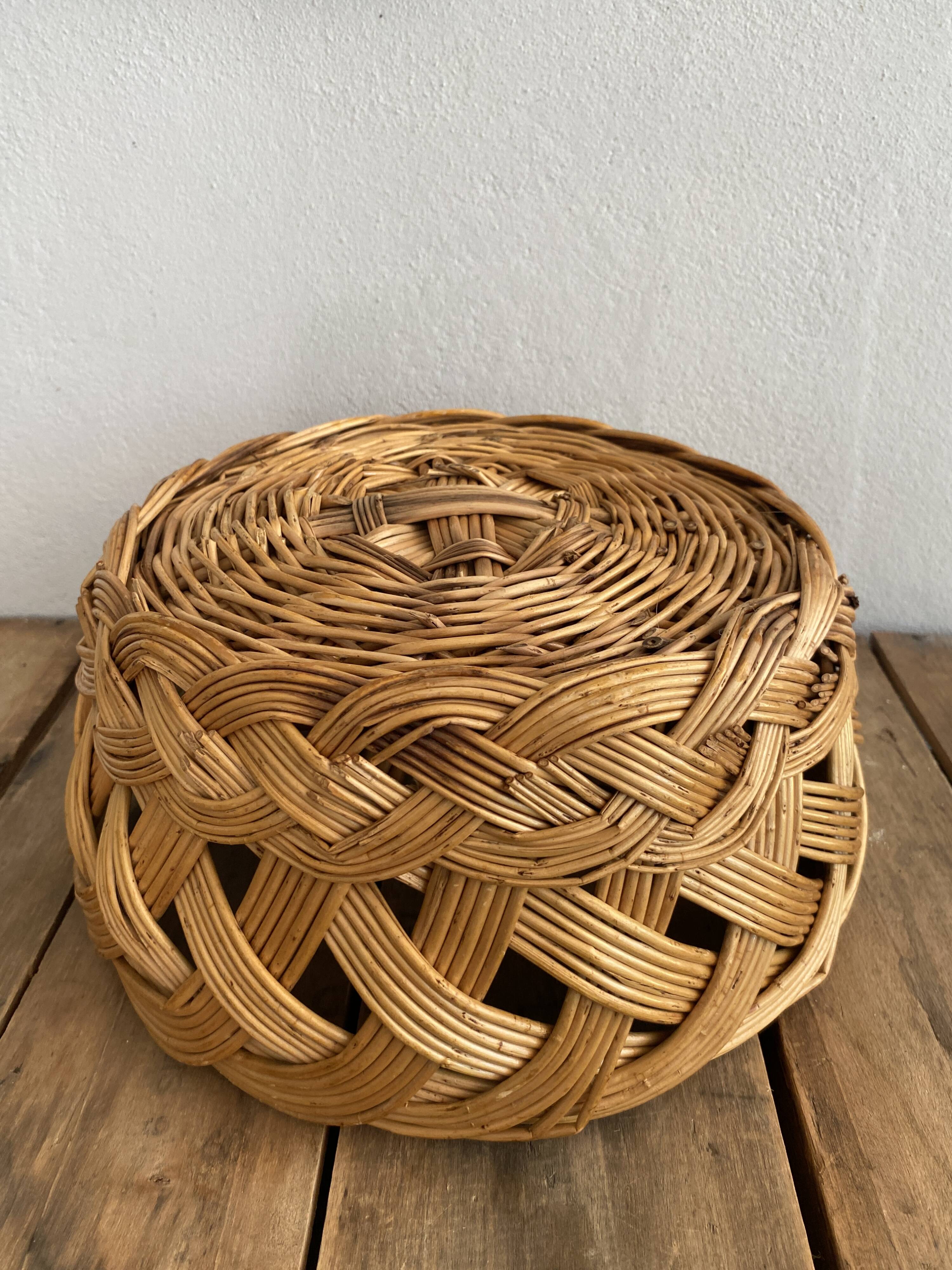 Woven straw basket