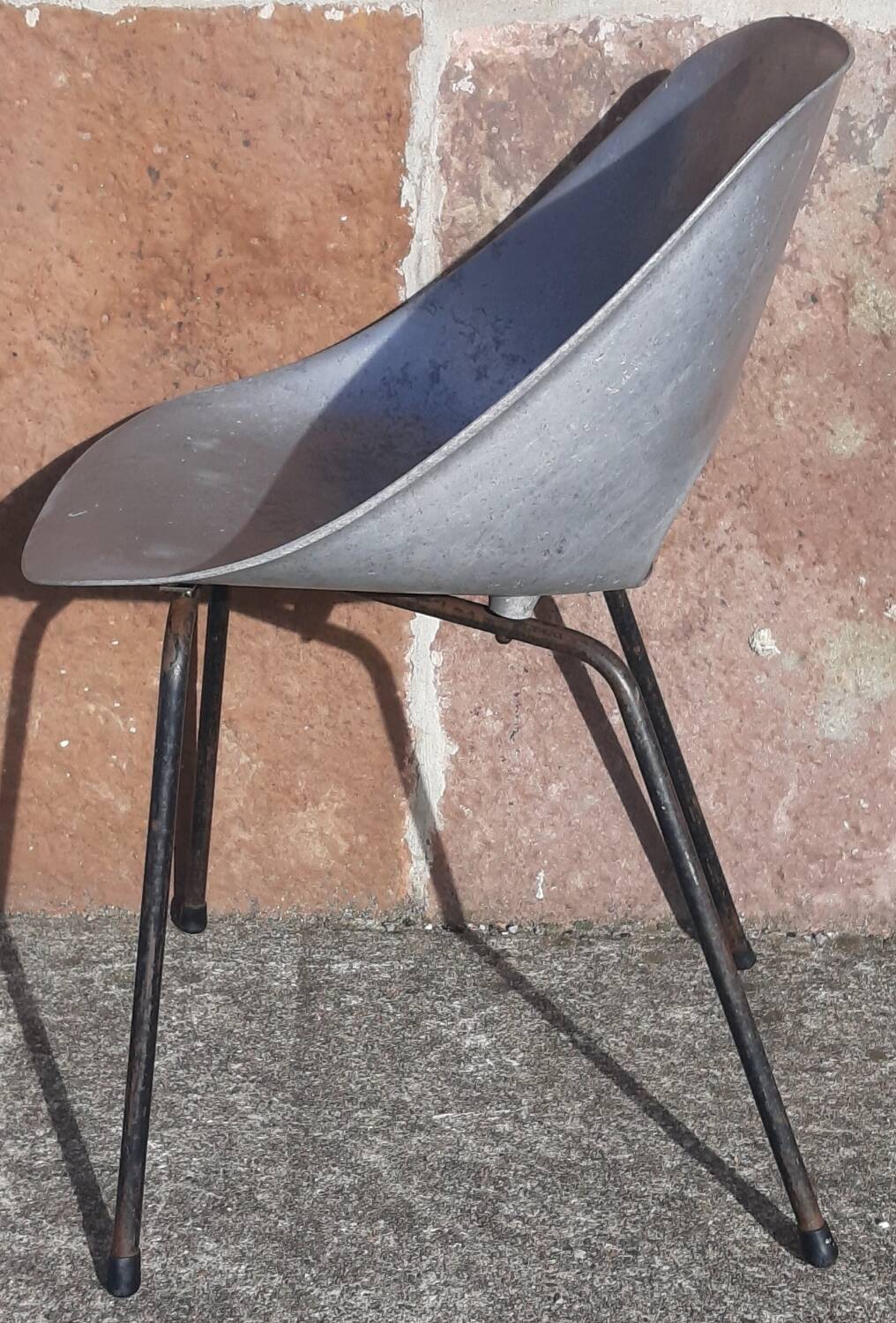 Chaise tulipe Pierre Guariche. (Edition Steiner, années 50)