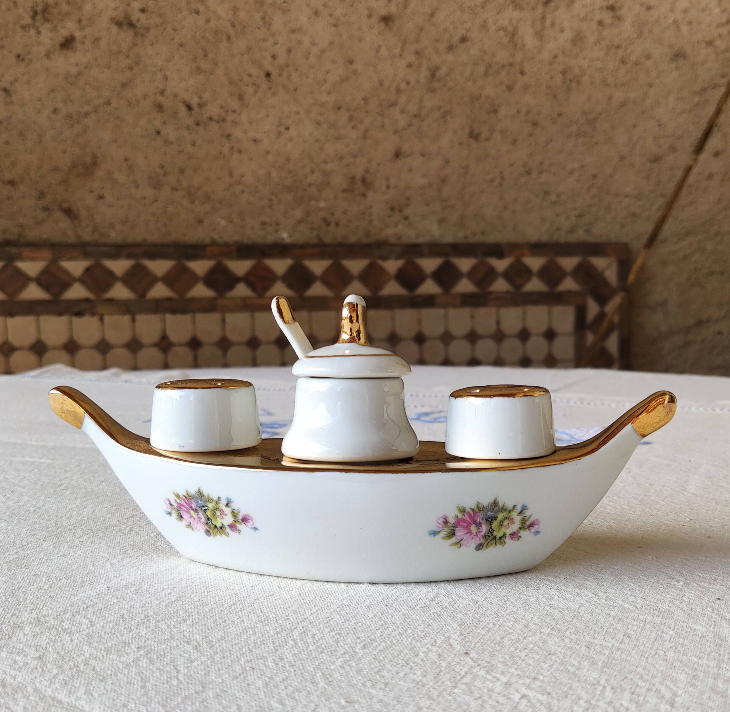 Condiment service - saleron- in Paris porcelain