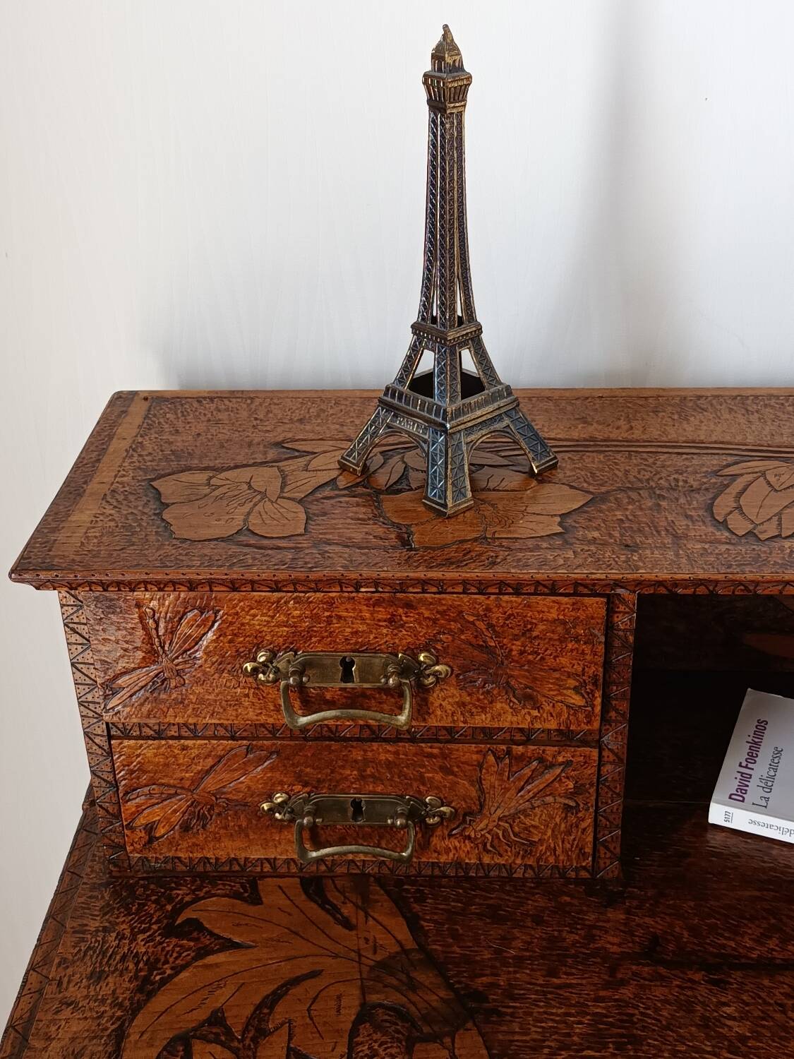 Secretary with carved shelves, early 20th century.