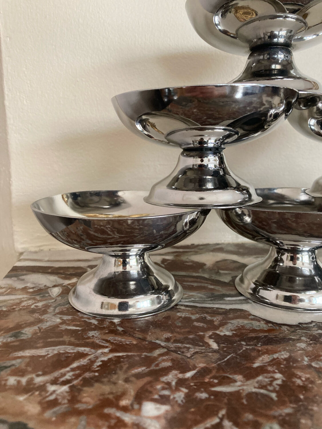 6 stainless steel ice cream bowls