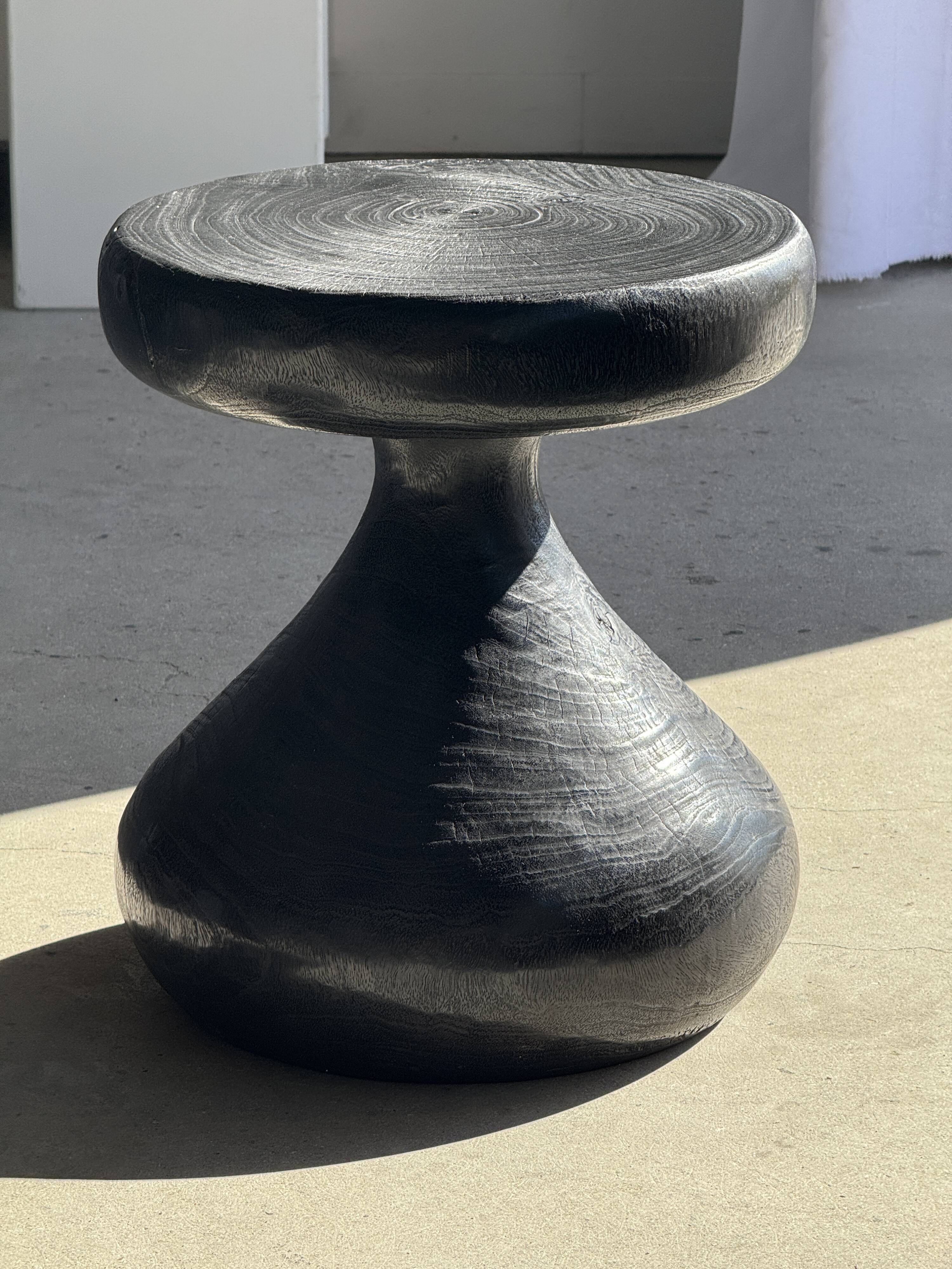 Pawn Black - Stool, side table, end table in solid mango wood.