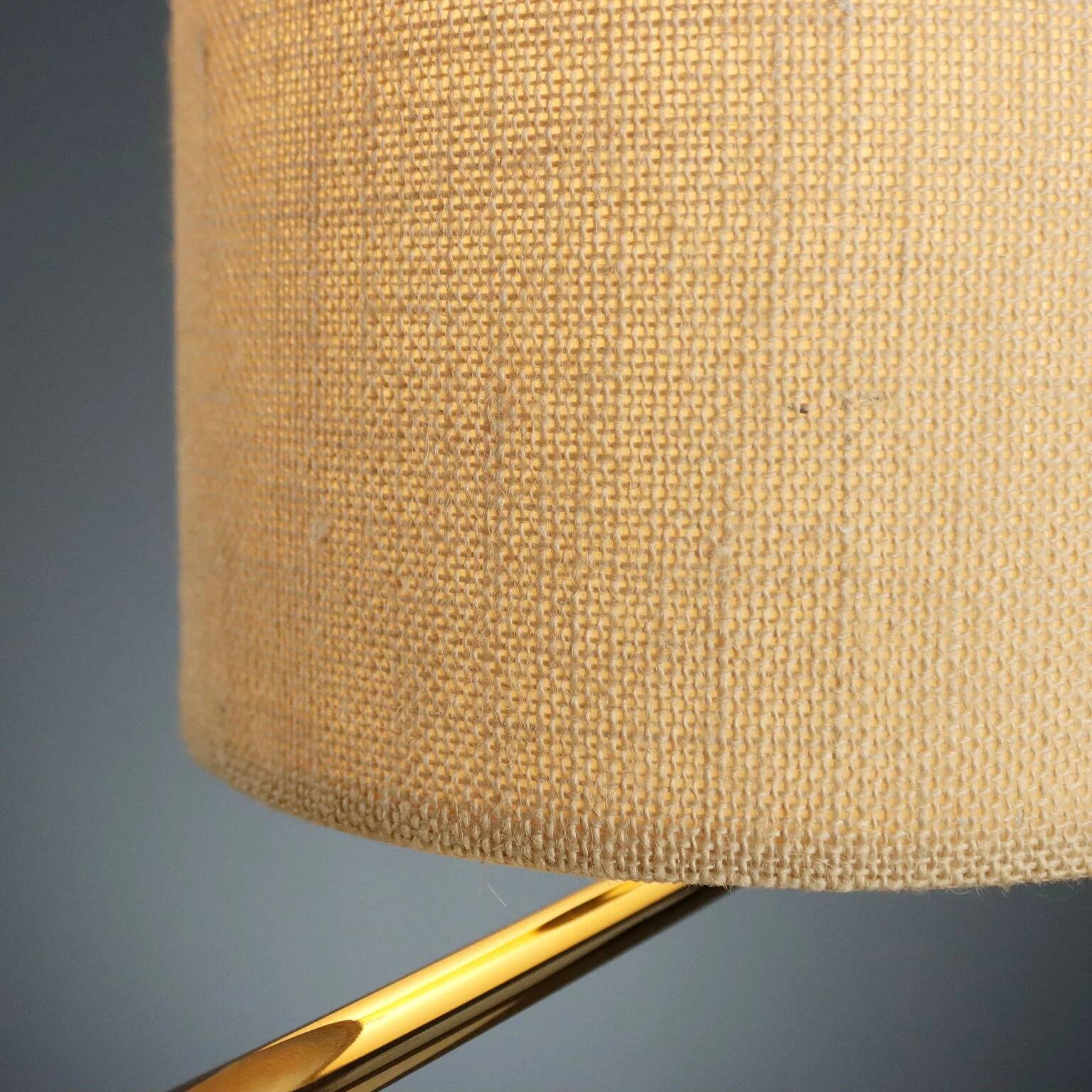 Vintage table lamp in metal and fabric, Italian design, 1980s.