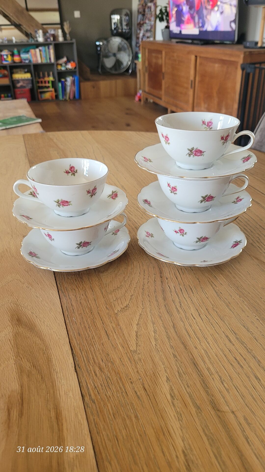 5 cups and saucers Seltmann Weiden Bavaria Model Nora