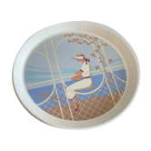 Assiette plat faïence de St Amand décor femme et jardin