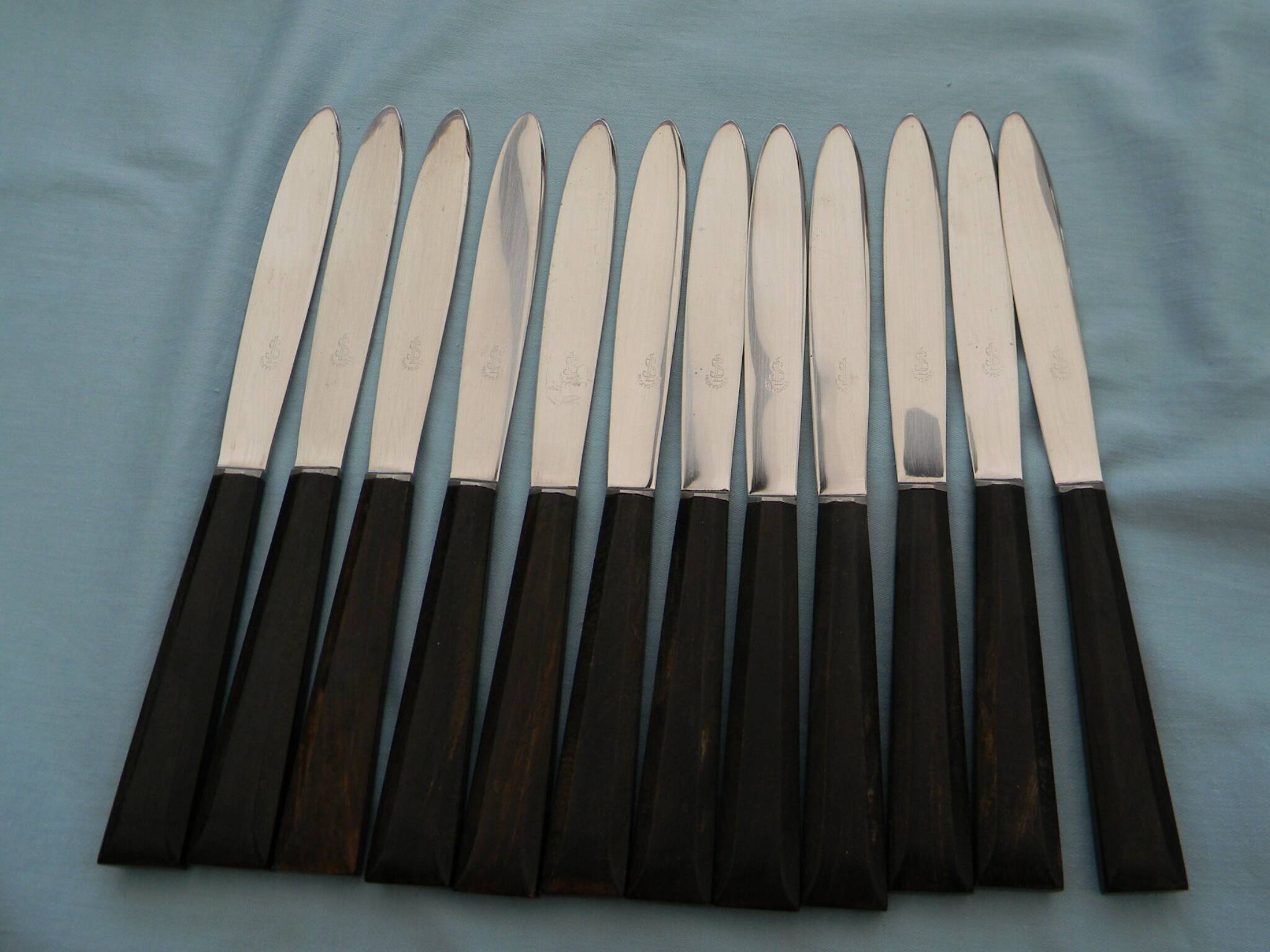 Set of 12 vintage stainless steel blade knives