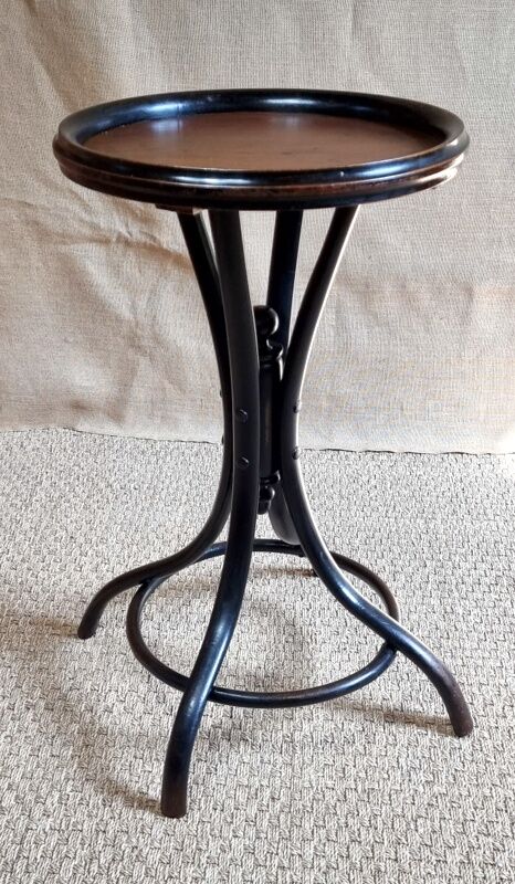 Side table fifth wheel Fischel bistrot 1900 ca