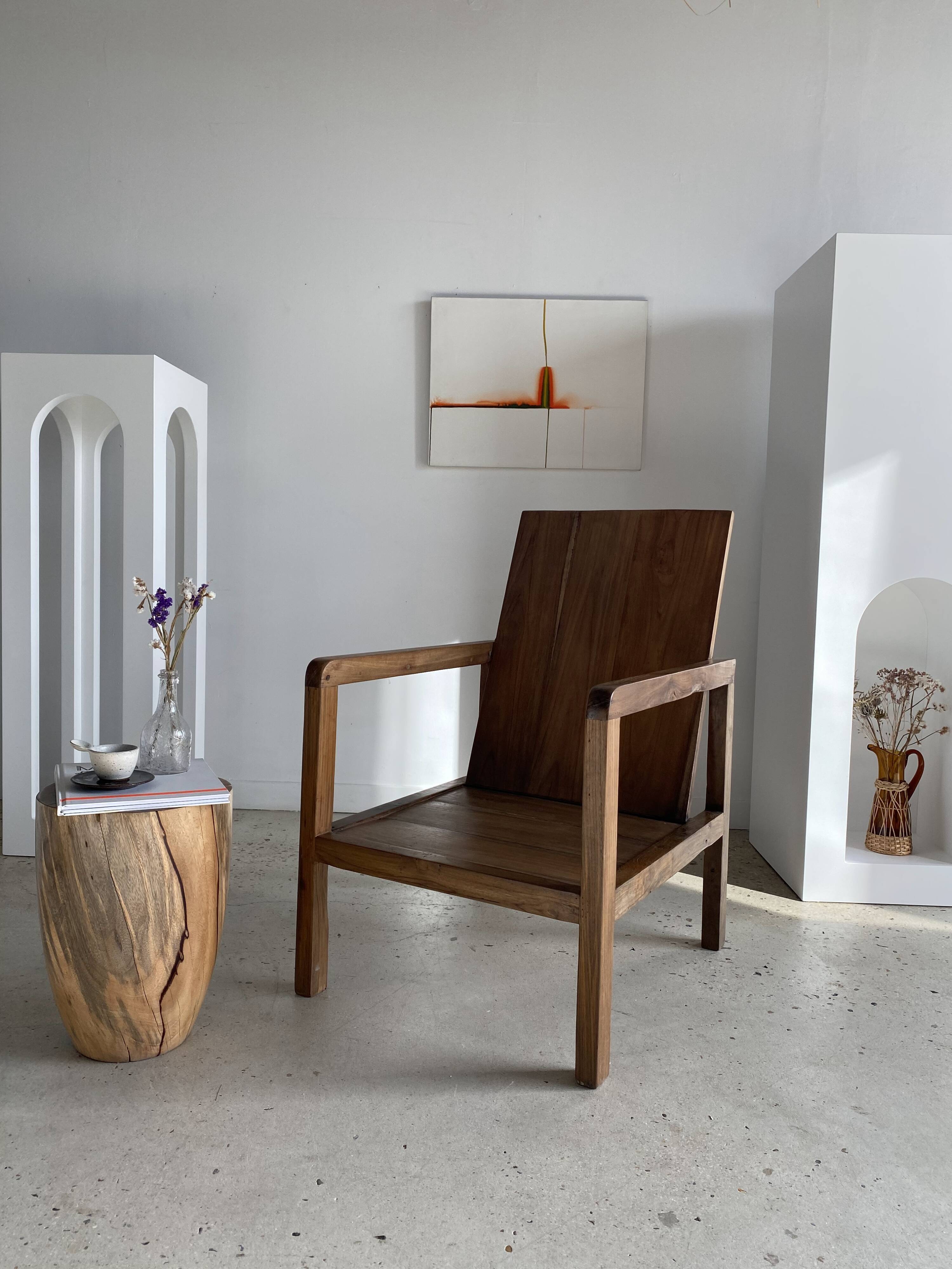 Armchair in natural wood (teak) minimalist design