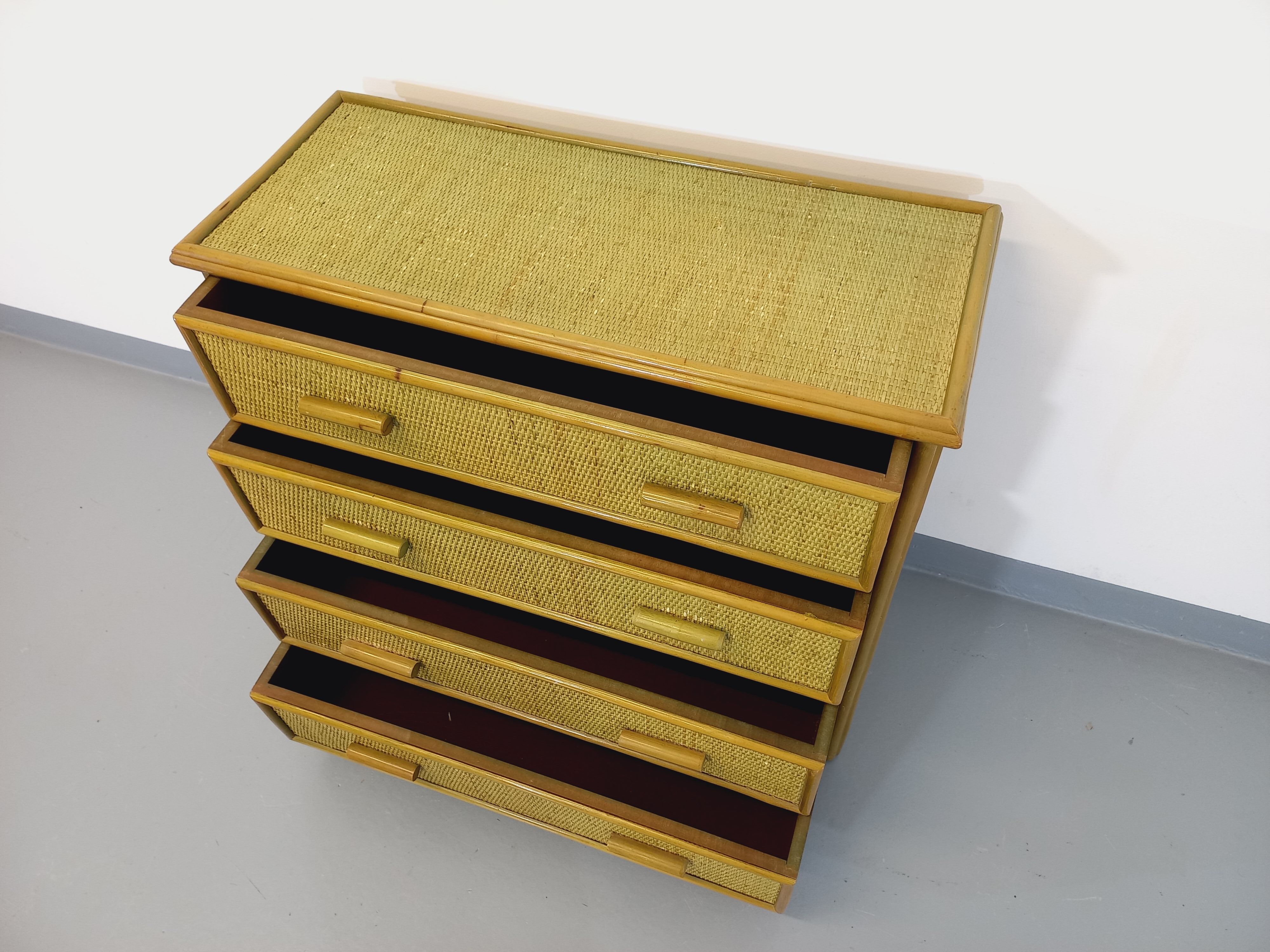 Vintage rattan and rattan chest of drawers from the 70s