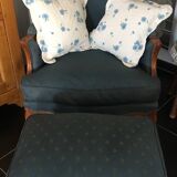 Eared shepherdess and cushion pouf - duck green color - Gille Nouailhac