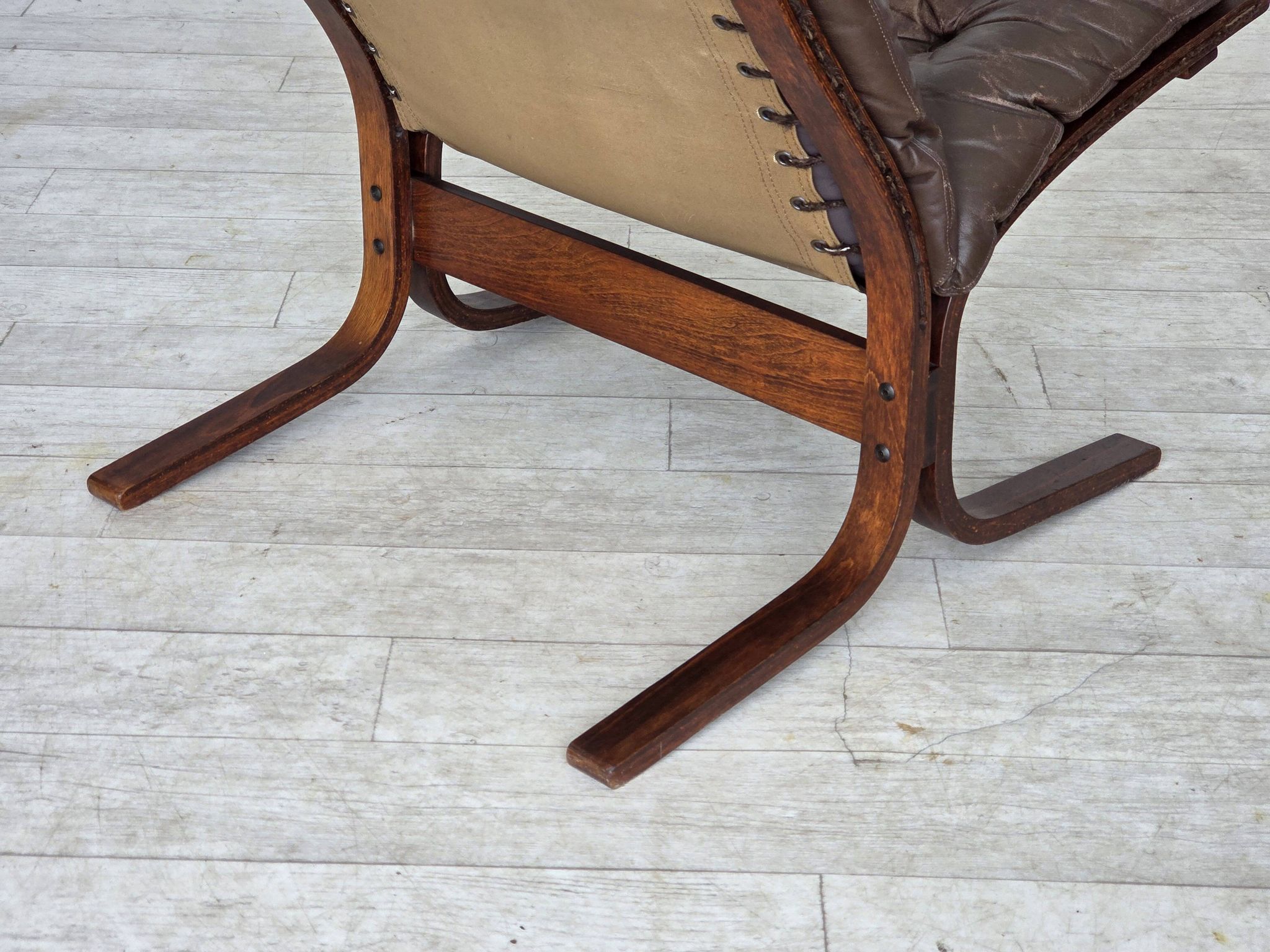 Années 1970, design norvégien par Ingmar Relling, fauteuil, modèle "Siesta".