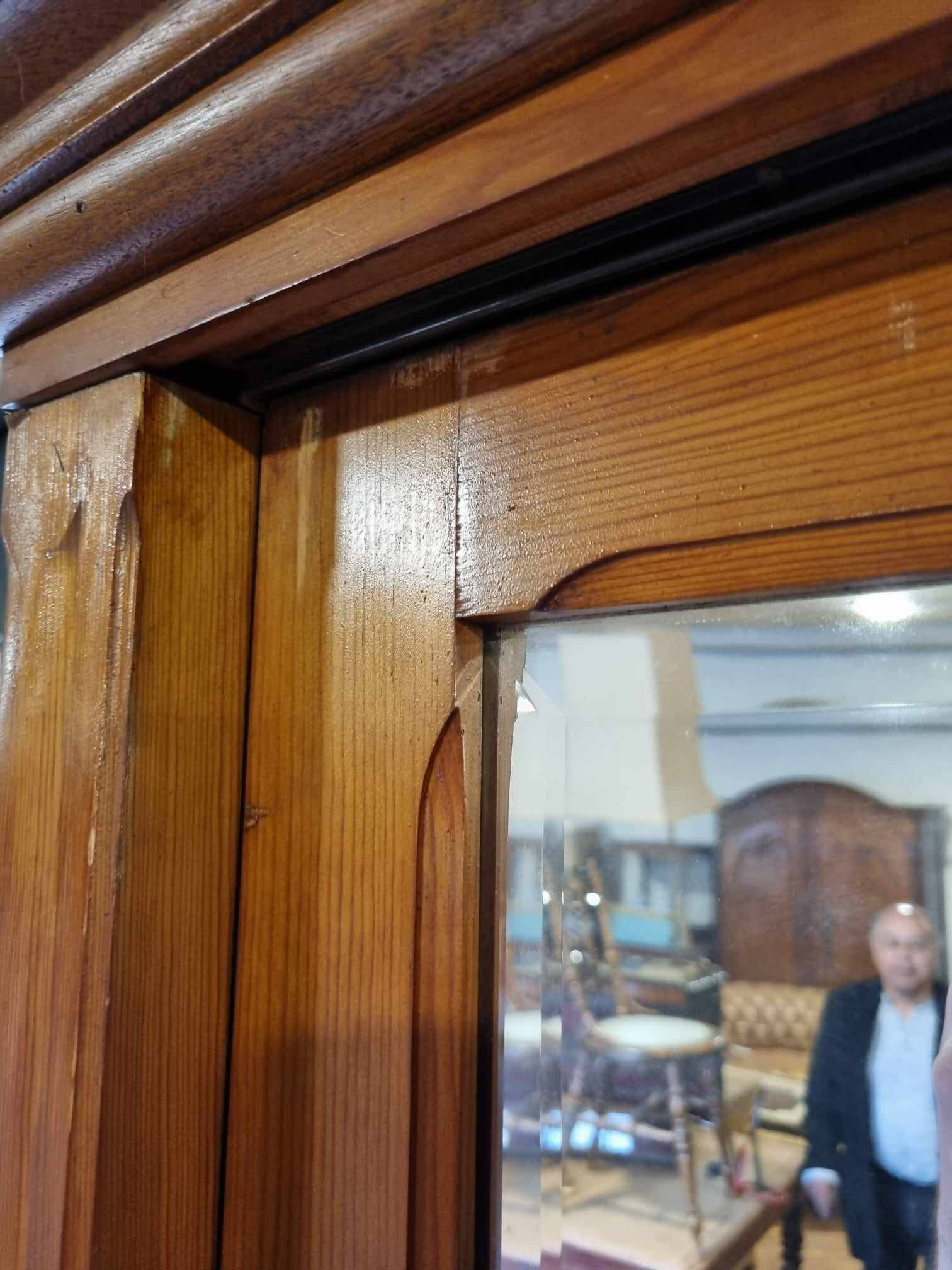 Grande Armoire Parisienne