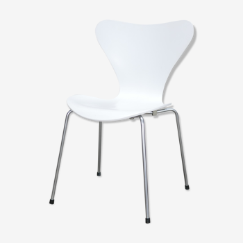 Chair Series 7 by Arne Jacobsen for Fritz Hansen