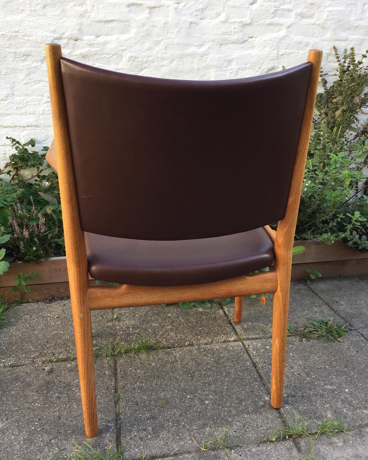 Wegner armchairs, model JH 513