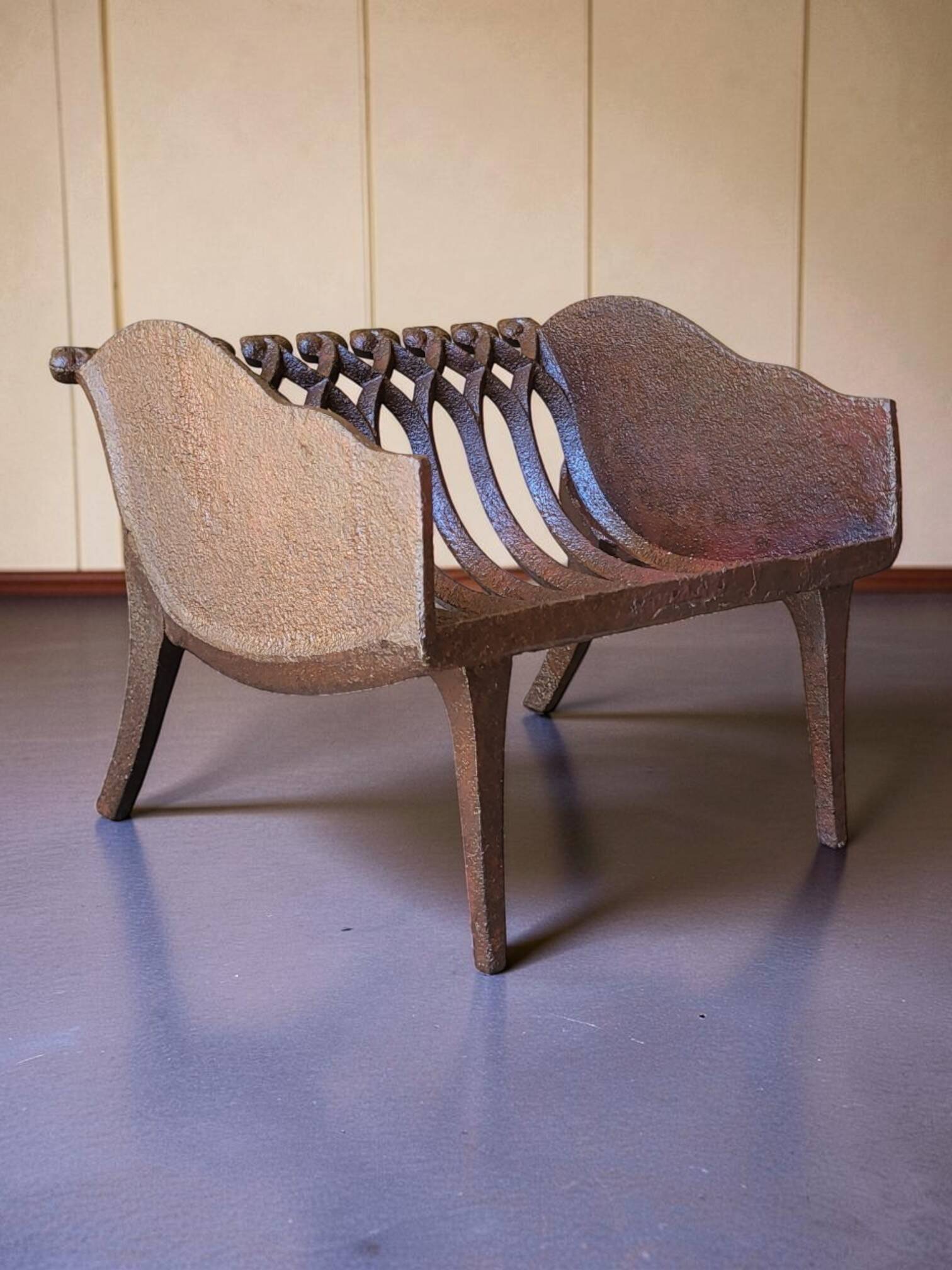 Log holder fireplace basket in cast iron