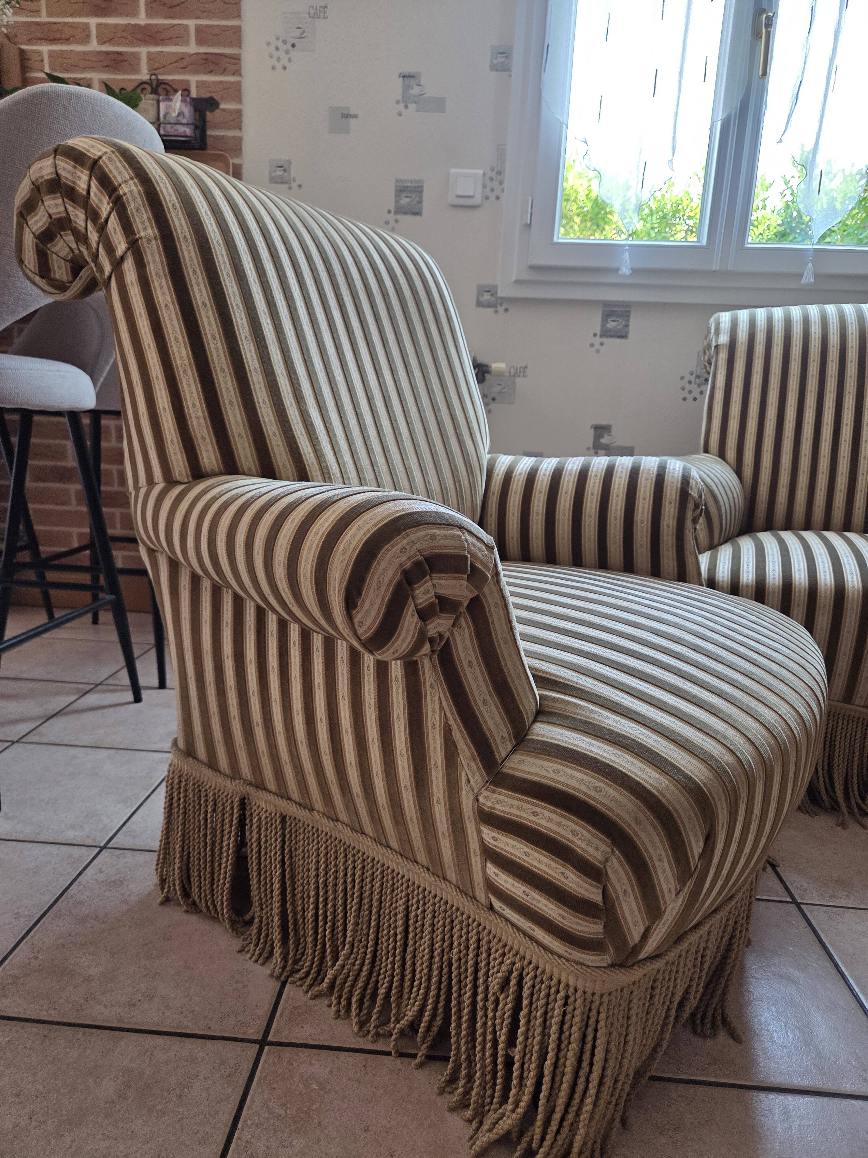 Pair of toad armchairs