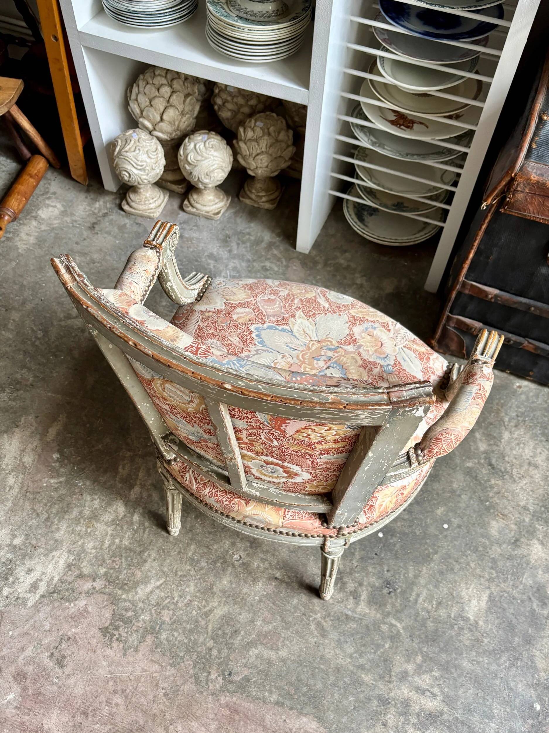 Fauteuil d'époque Louis XVI, tissus indienne n°1