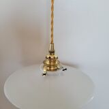 Smooth opaline suspension